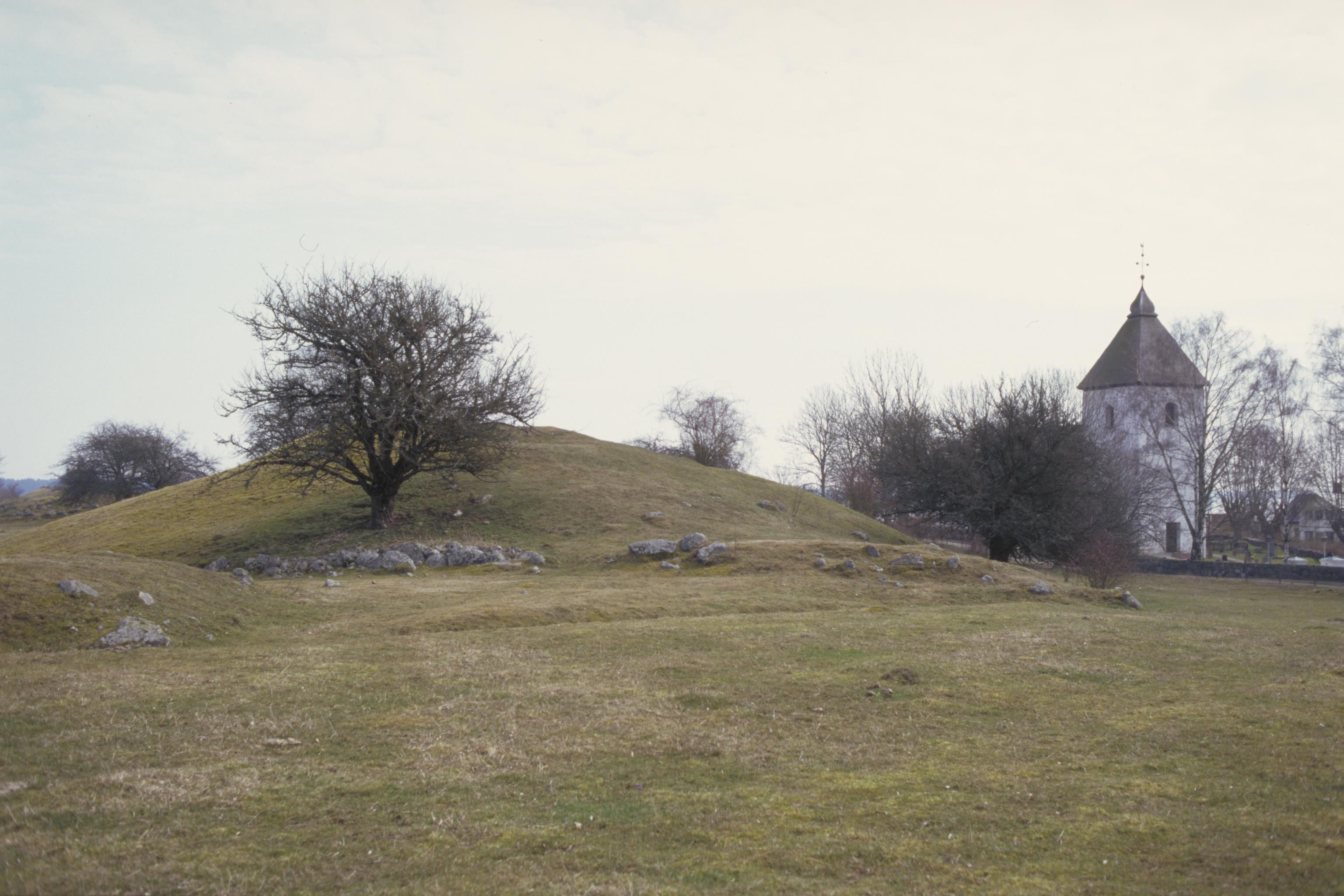 Bengt A Lundberg, Hovgården