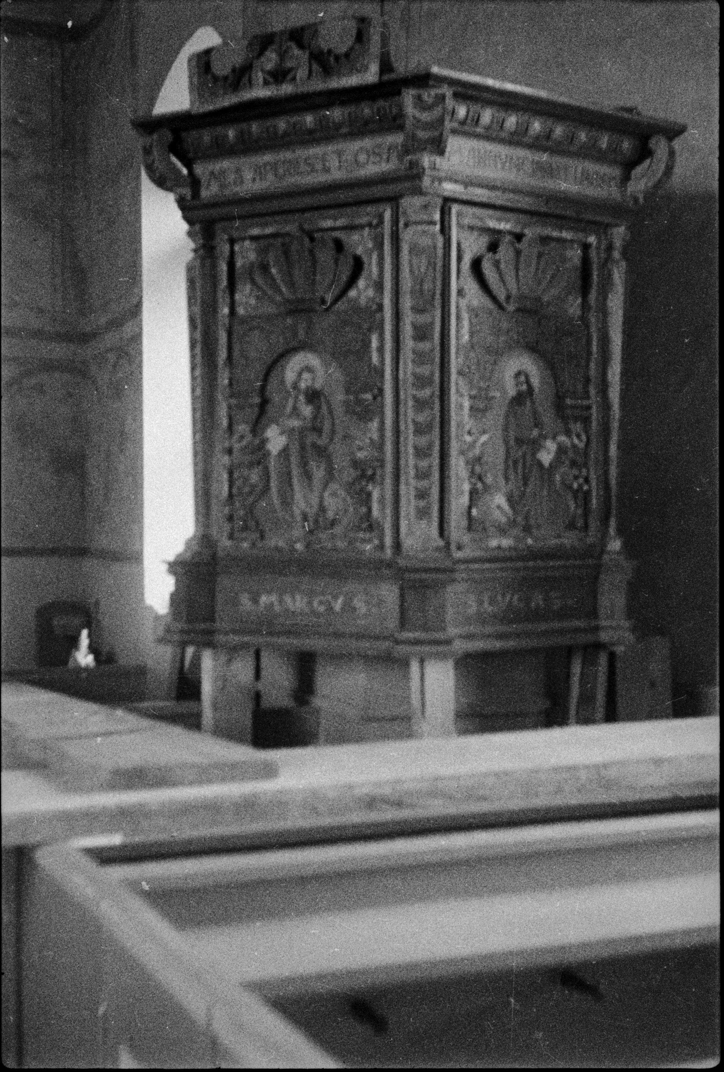 Osvald Owald, Dörarps kyrka