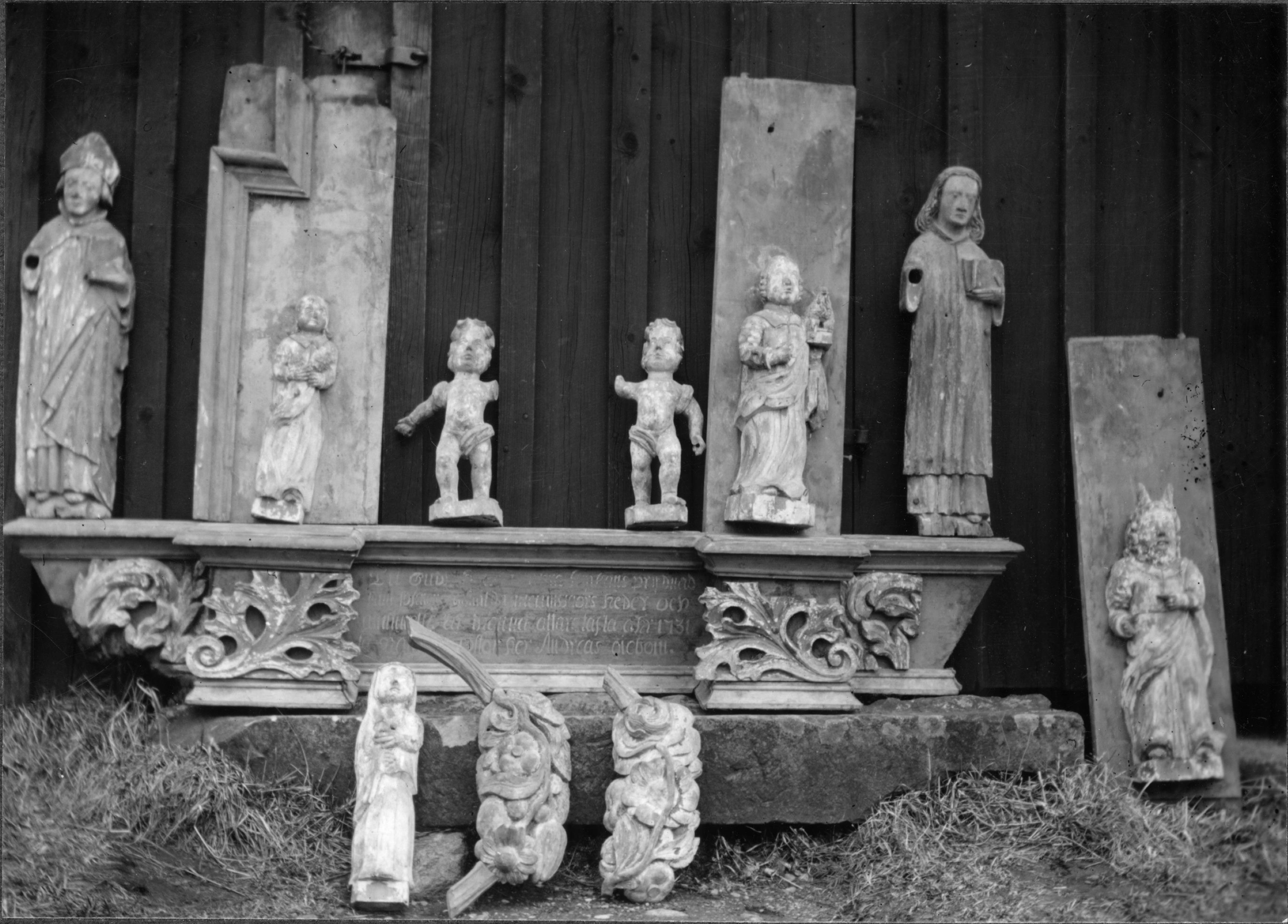 Olle Hellström, Vårkumla kyrka