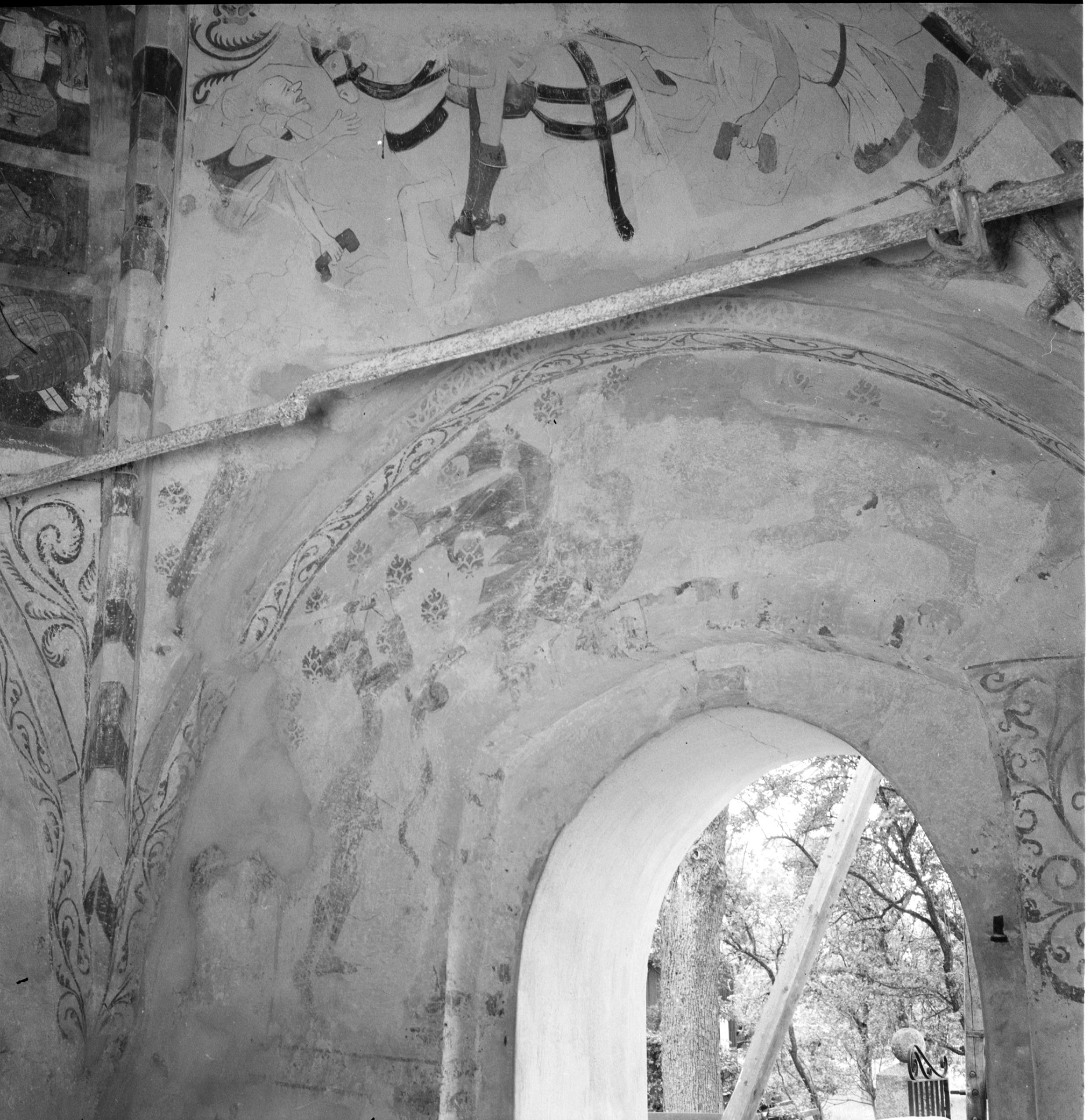 Iwar Anderson, Härnevi kyrka
