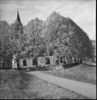 Överenhörna kyrka