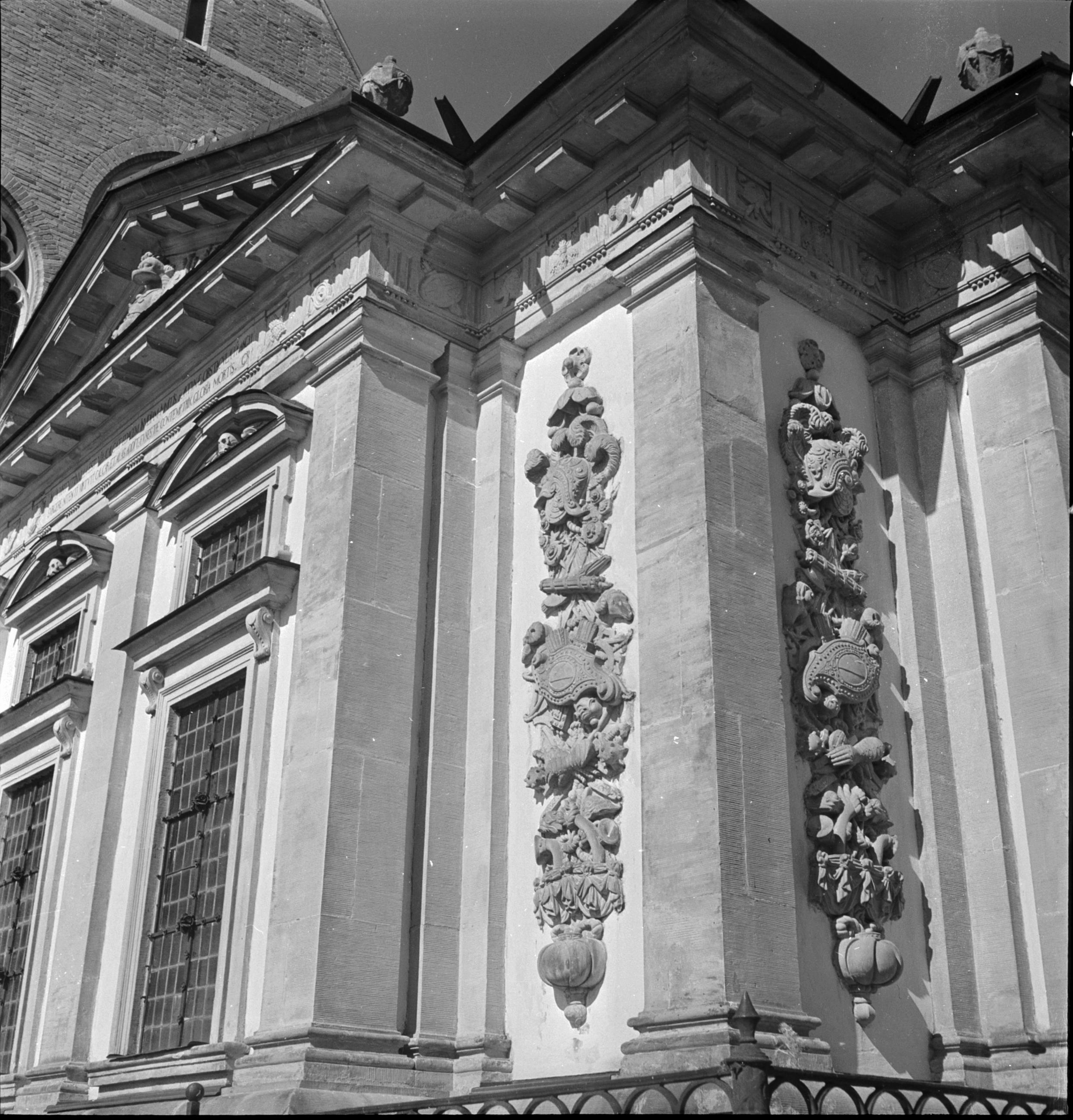 Iwar Anderson, Floda kyrka