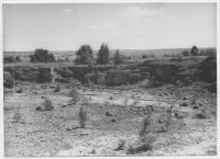 Torbjörntorpsfalen med kalkstensbrott mot Borgundaberget