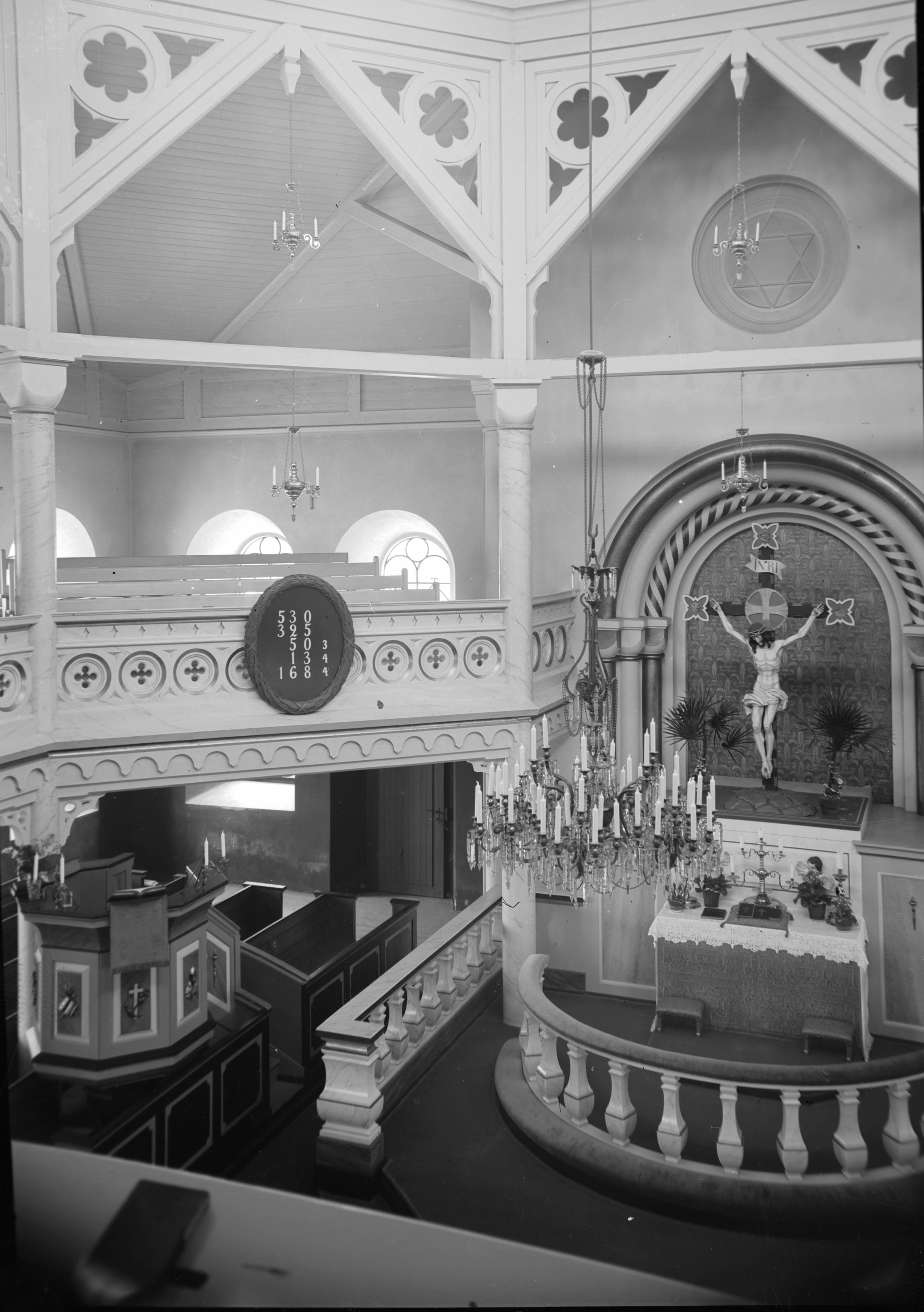 Iwar Anderson, Hällaryds kyrka