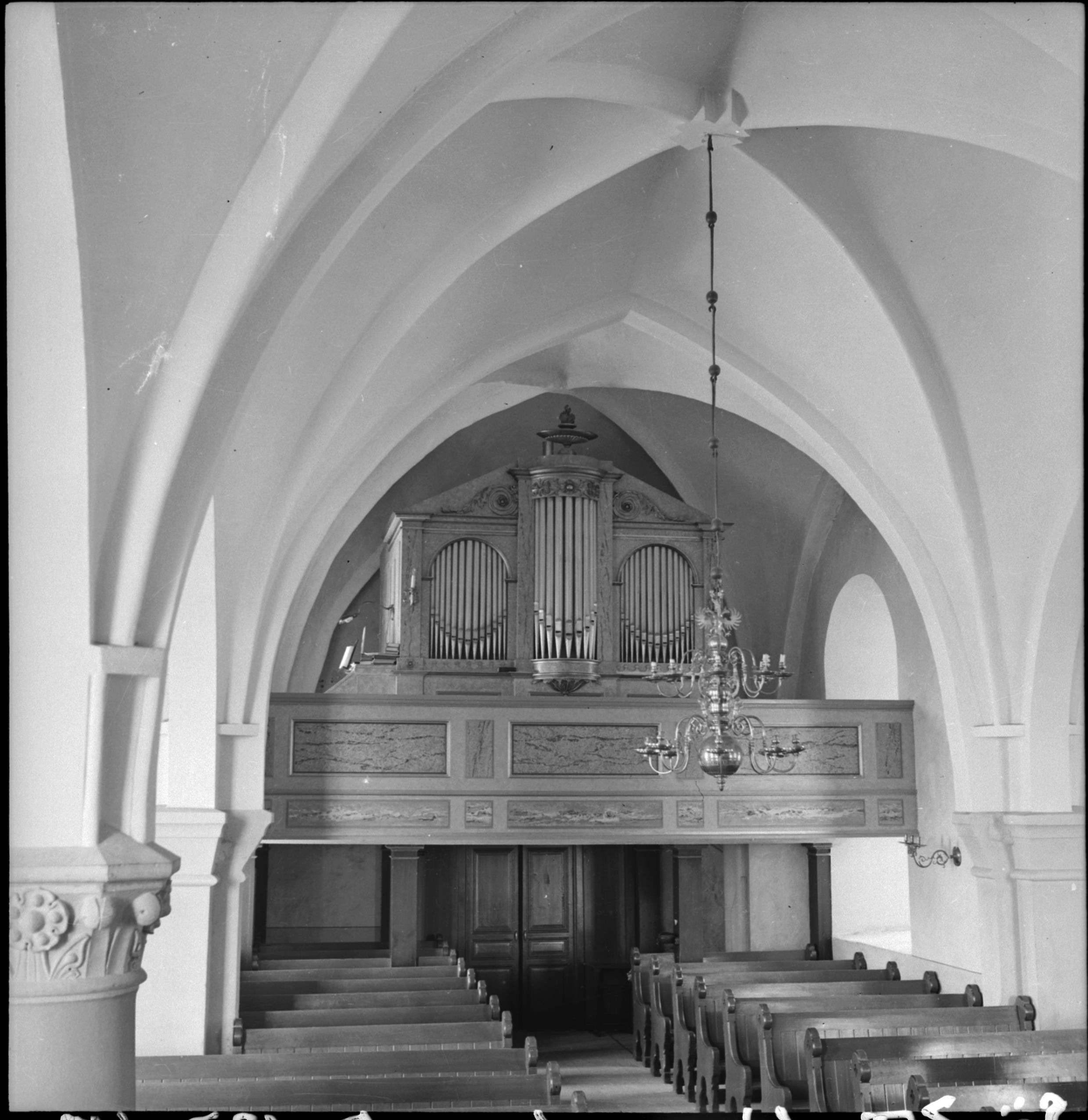 Ivar Schnell, Vårdinge kyrka