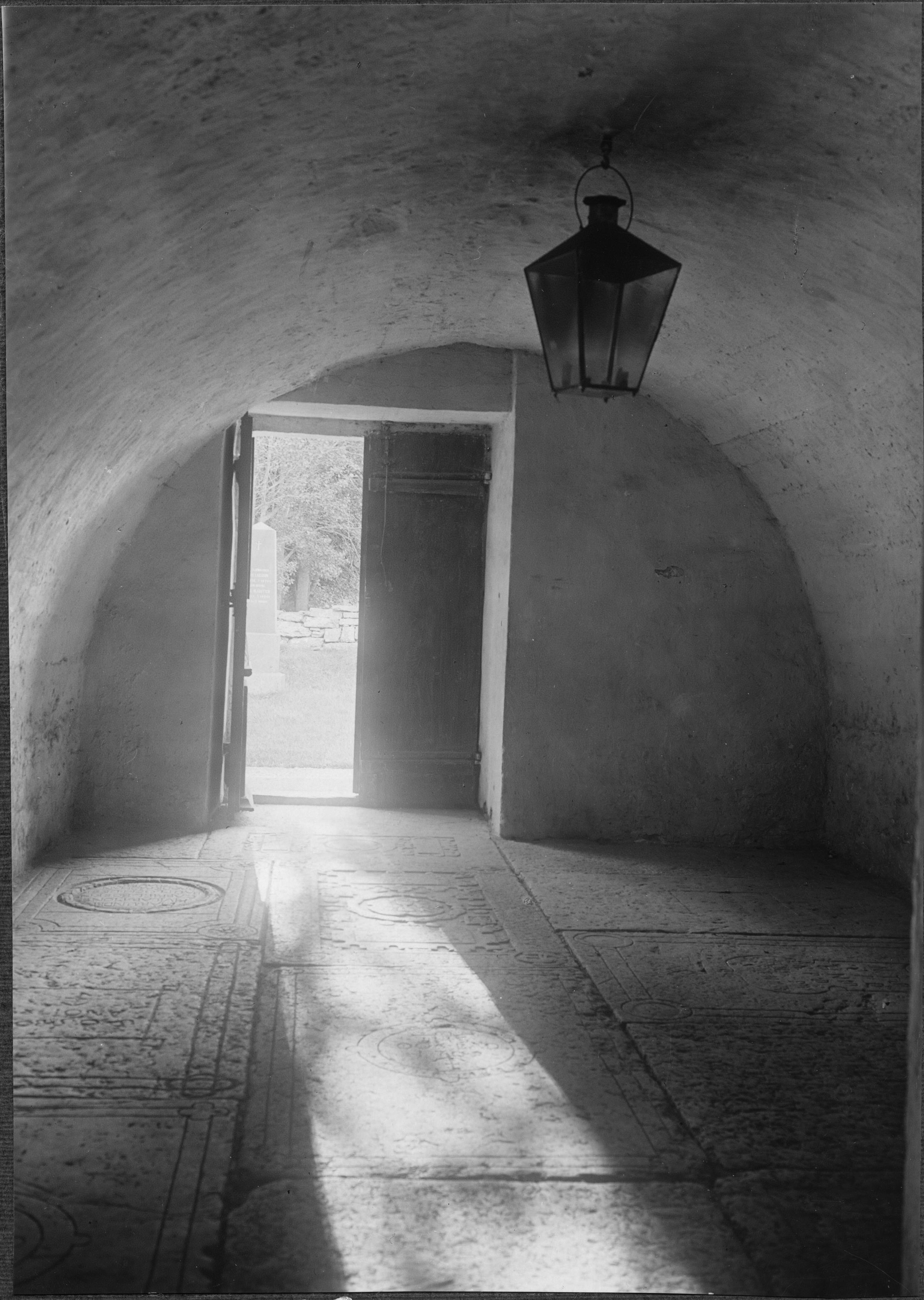 Manne Hofrén, Löts kyrka