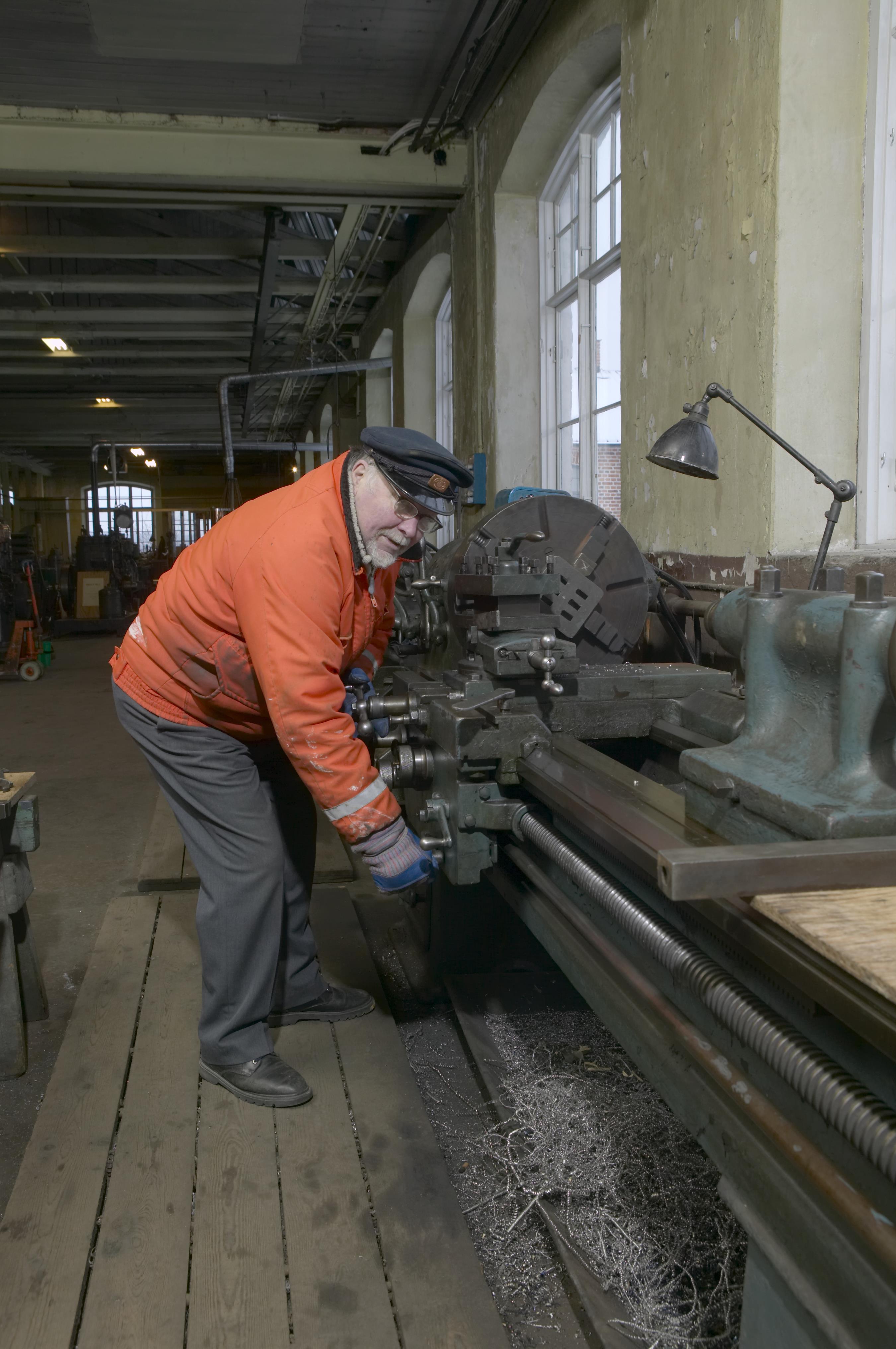 Bengt A Lundberg, Pythagoras motorfabrik