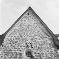 Husby-Sjuhundra kyrka