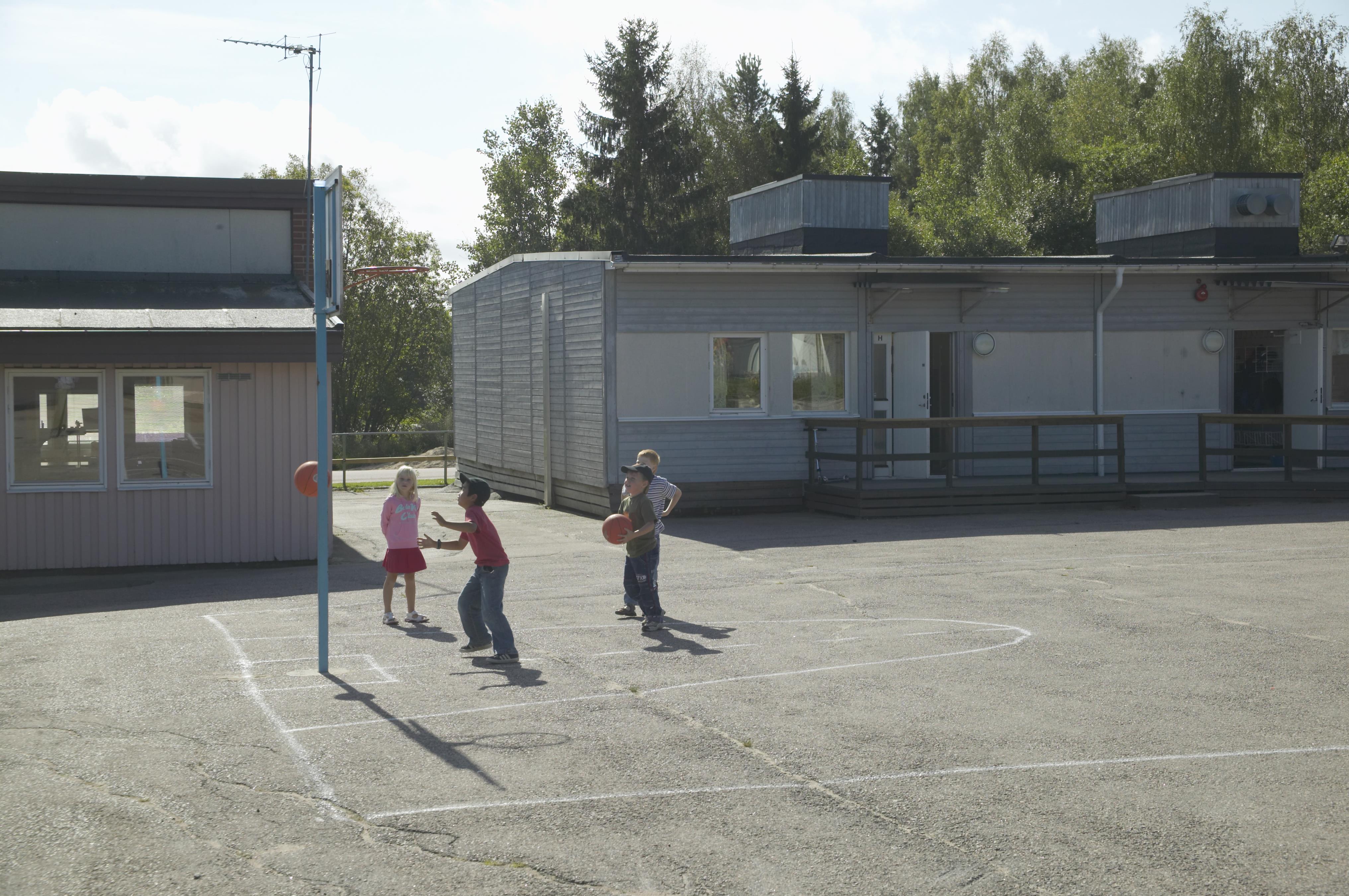 Bengt A Lundberg, Vallargärdets skola