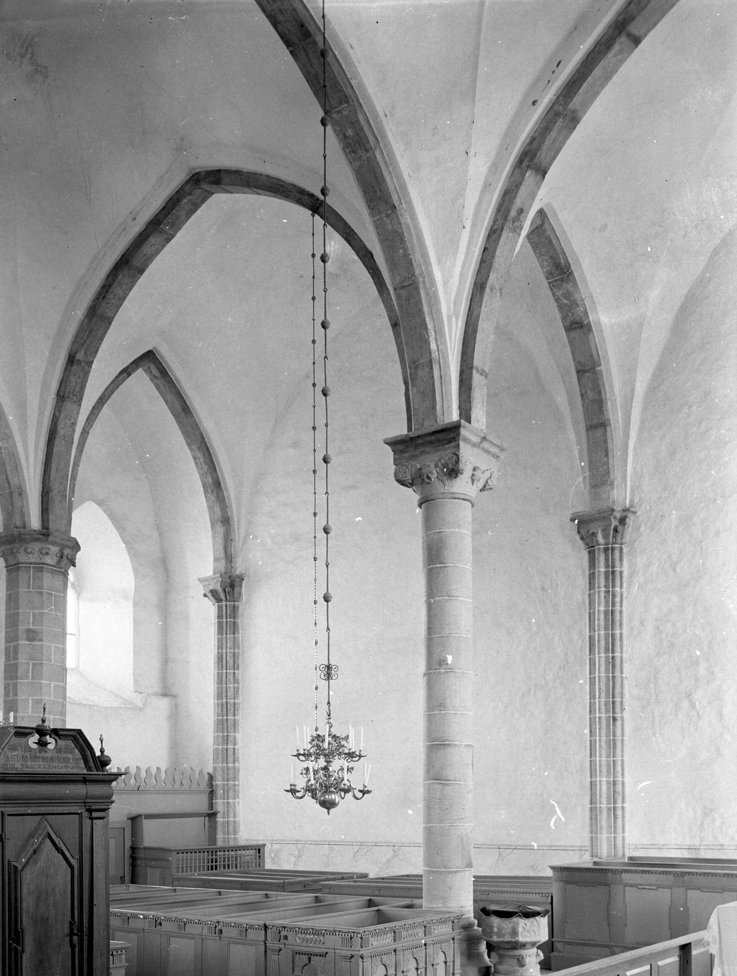 Iwar Anderson, Källunge kyrka