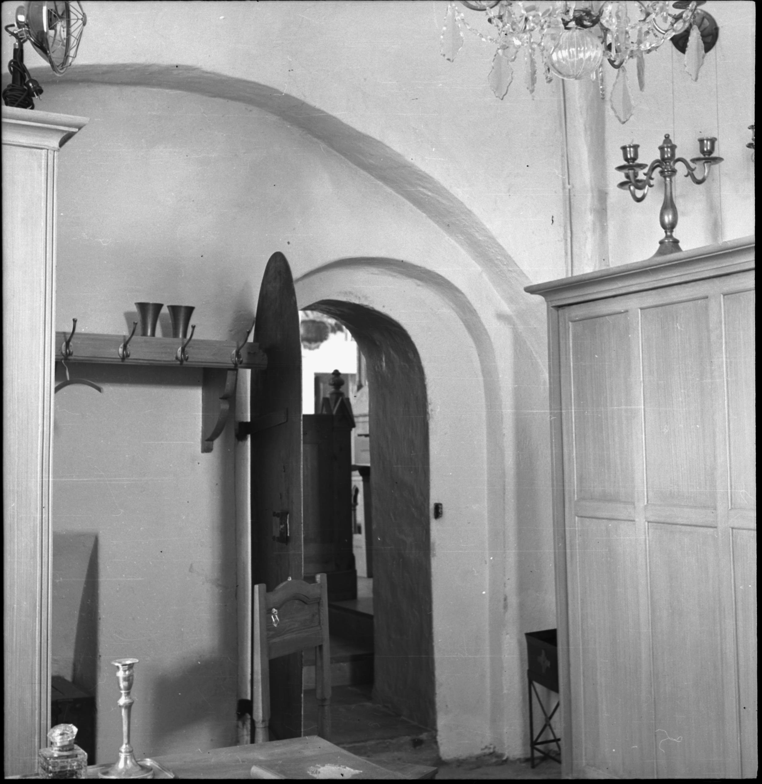 Ivar Schnell, Vårdinge kyrka
