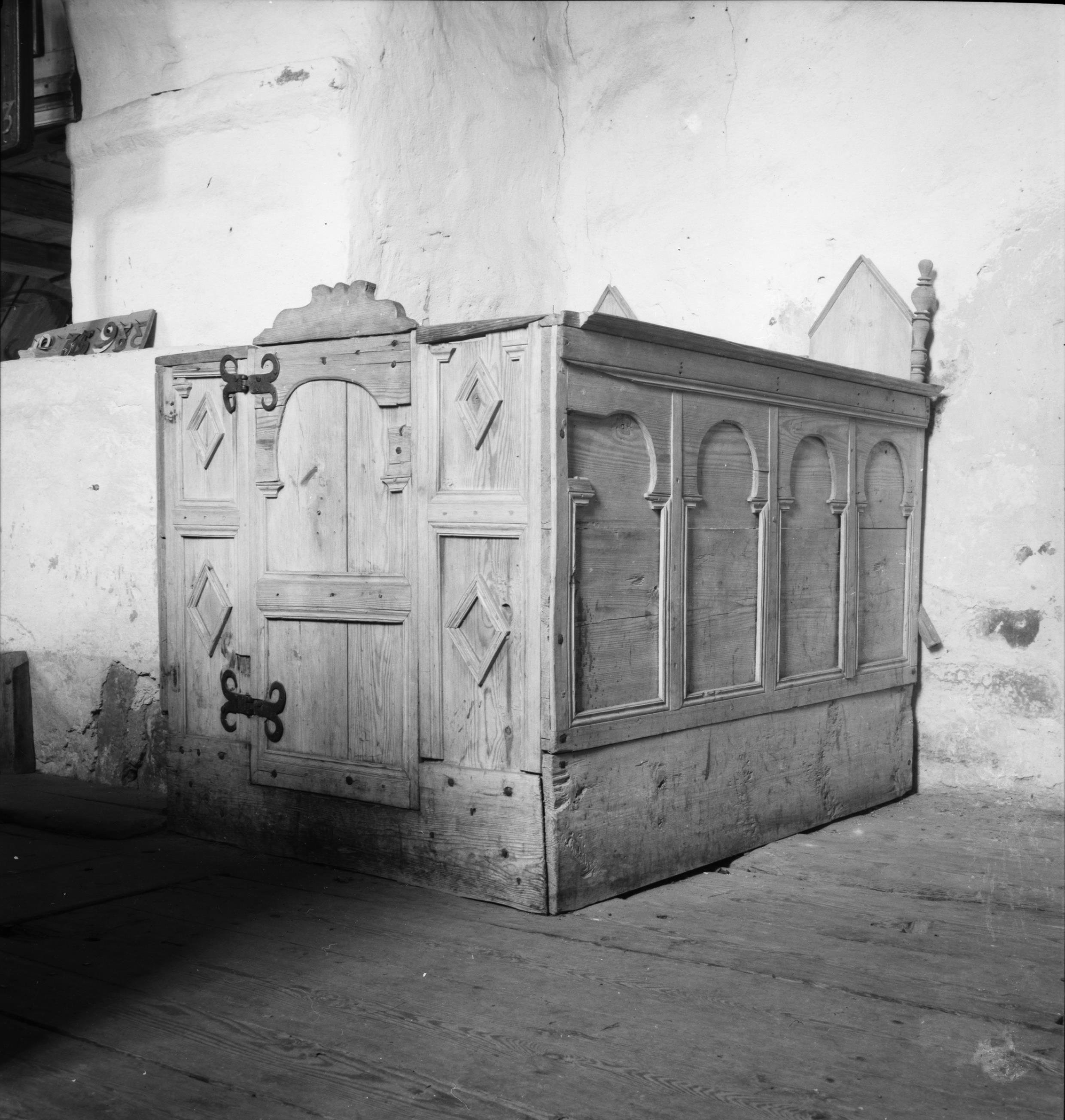 Iwar Anderson, Suntaks gamla kyrka