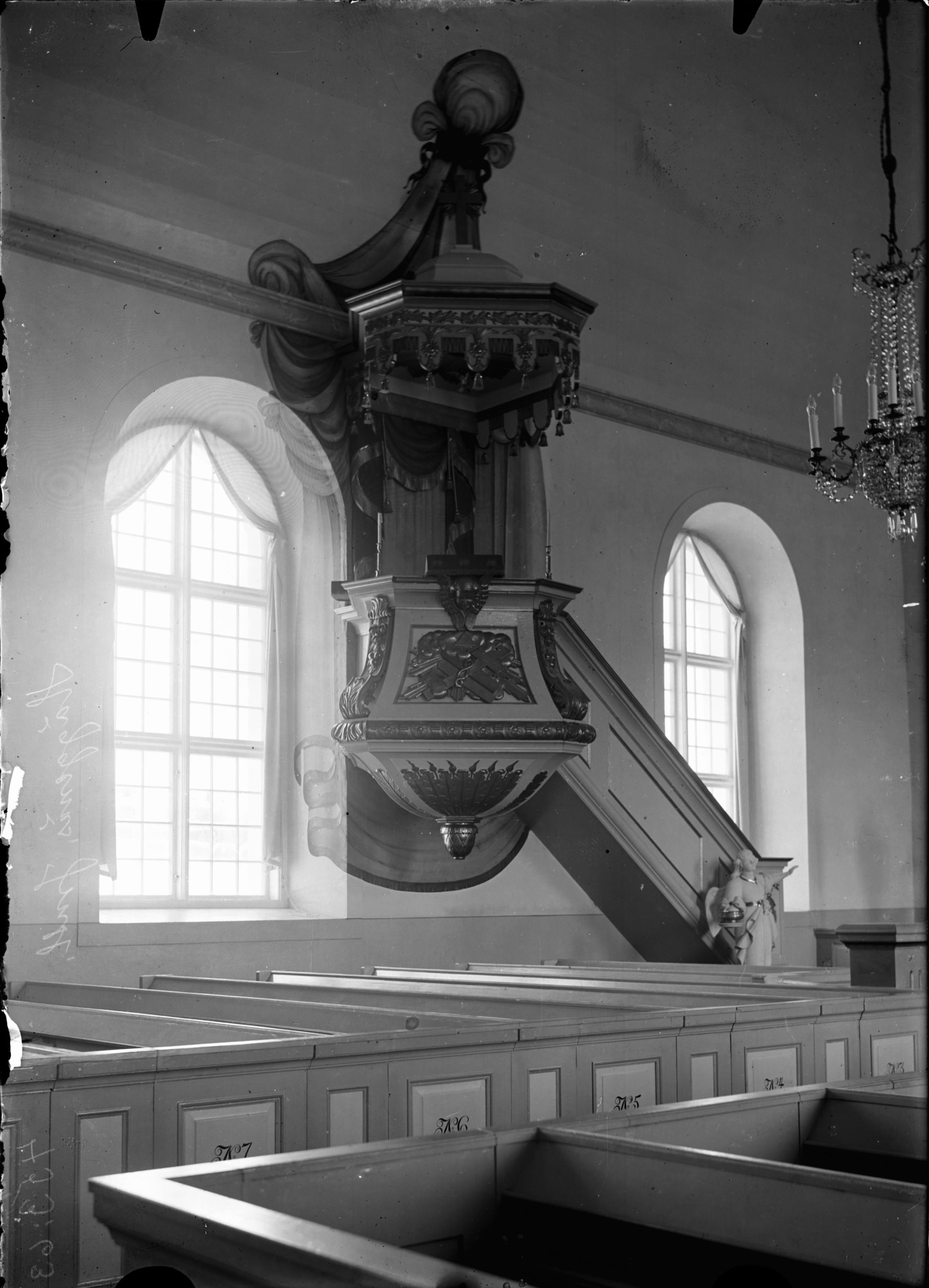 Alfred Nilson, Häggenås kyrka