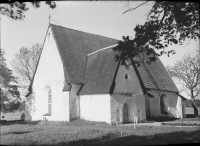 Långtora kyrka