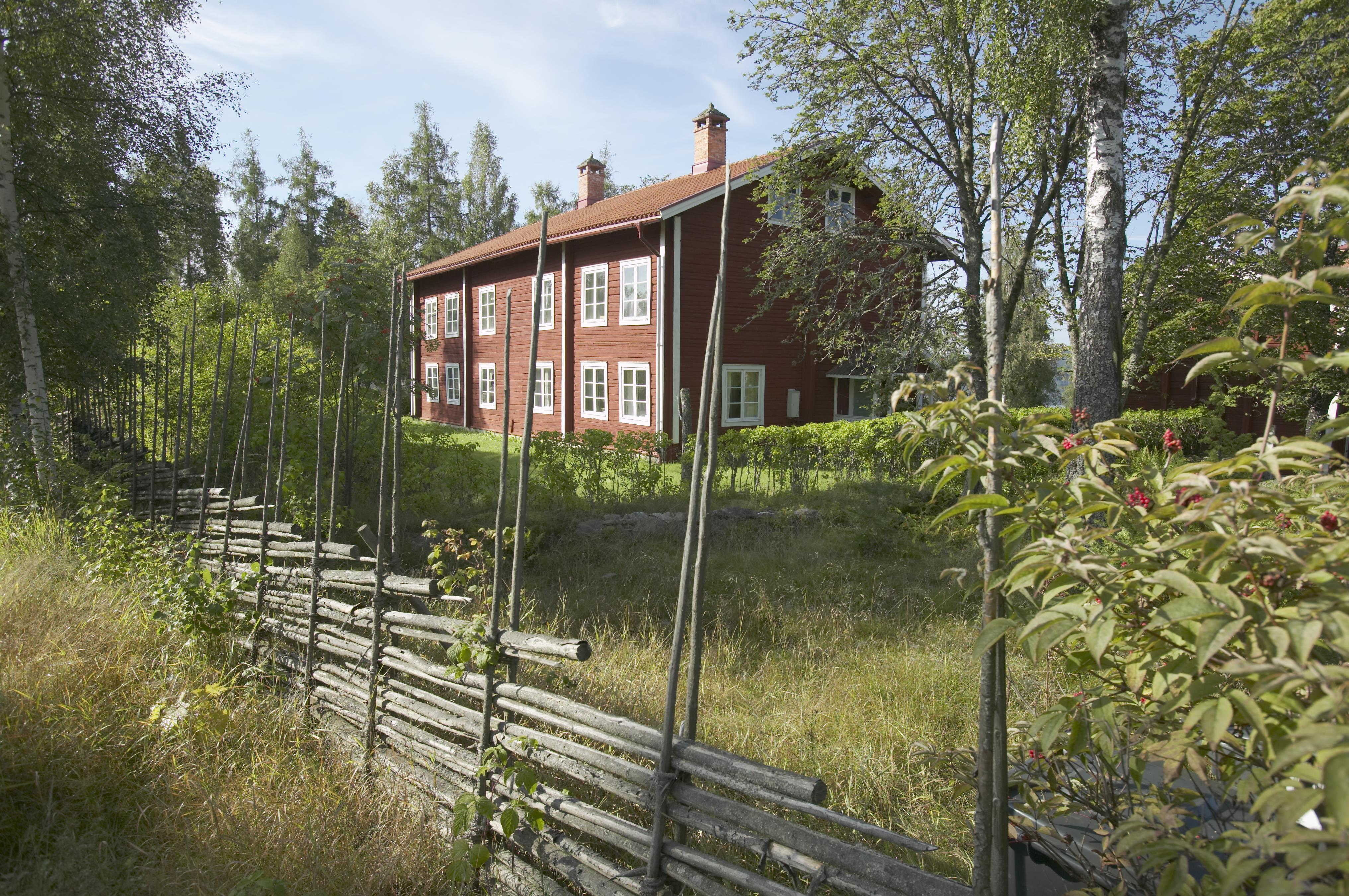 Bengt A Lundberg, Bergsmansgården Hult