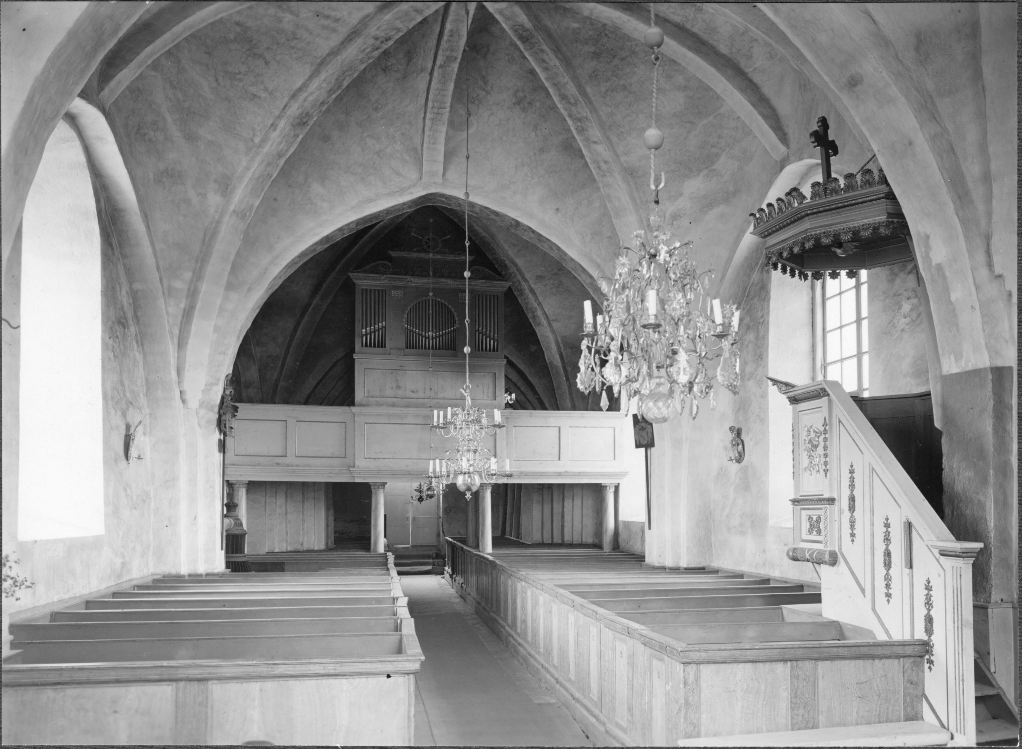 Nils Lagergren, Häggeby kyrka