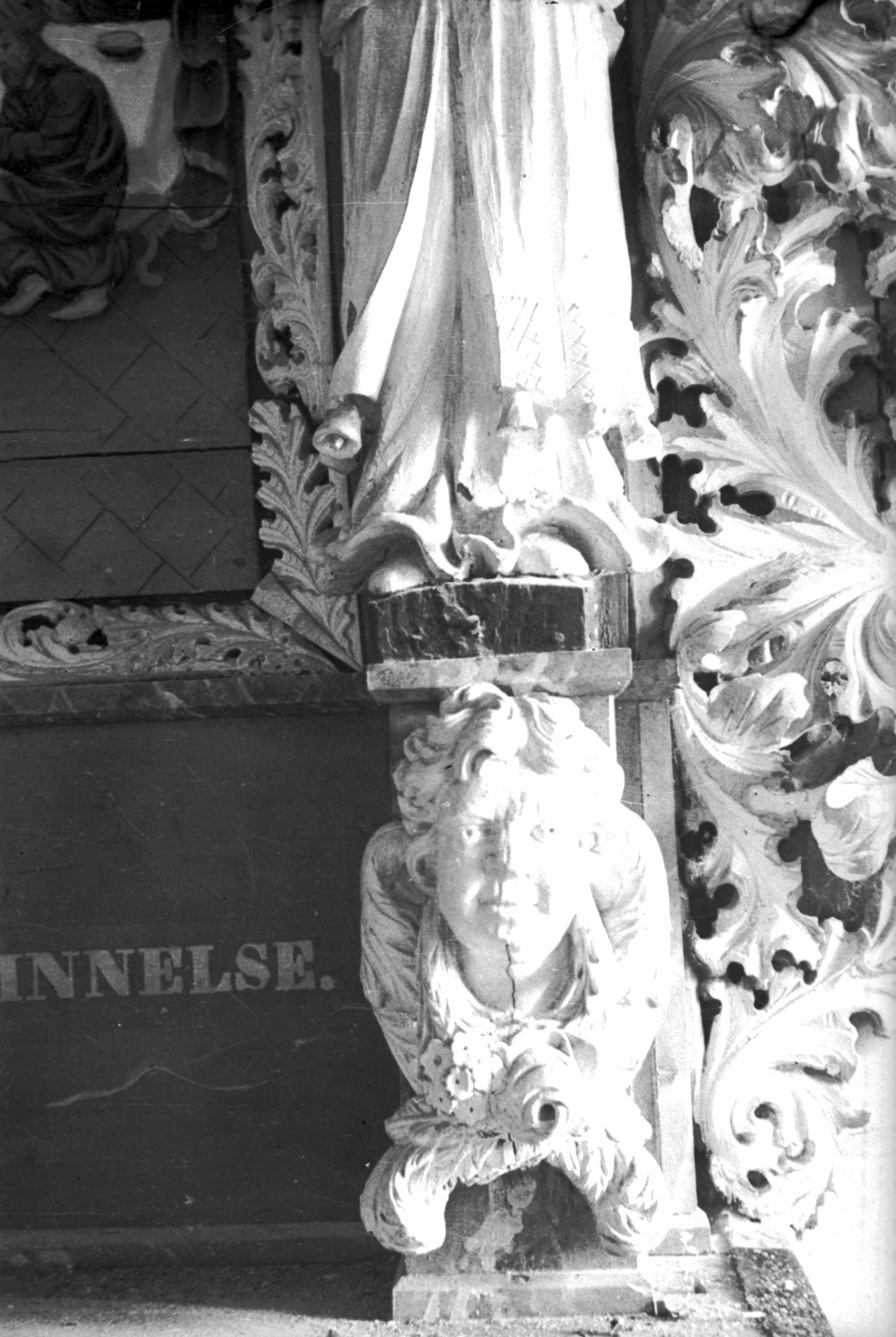 Osvald Owald, Djurröds kyrka