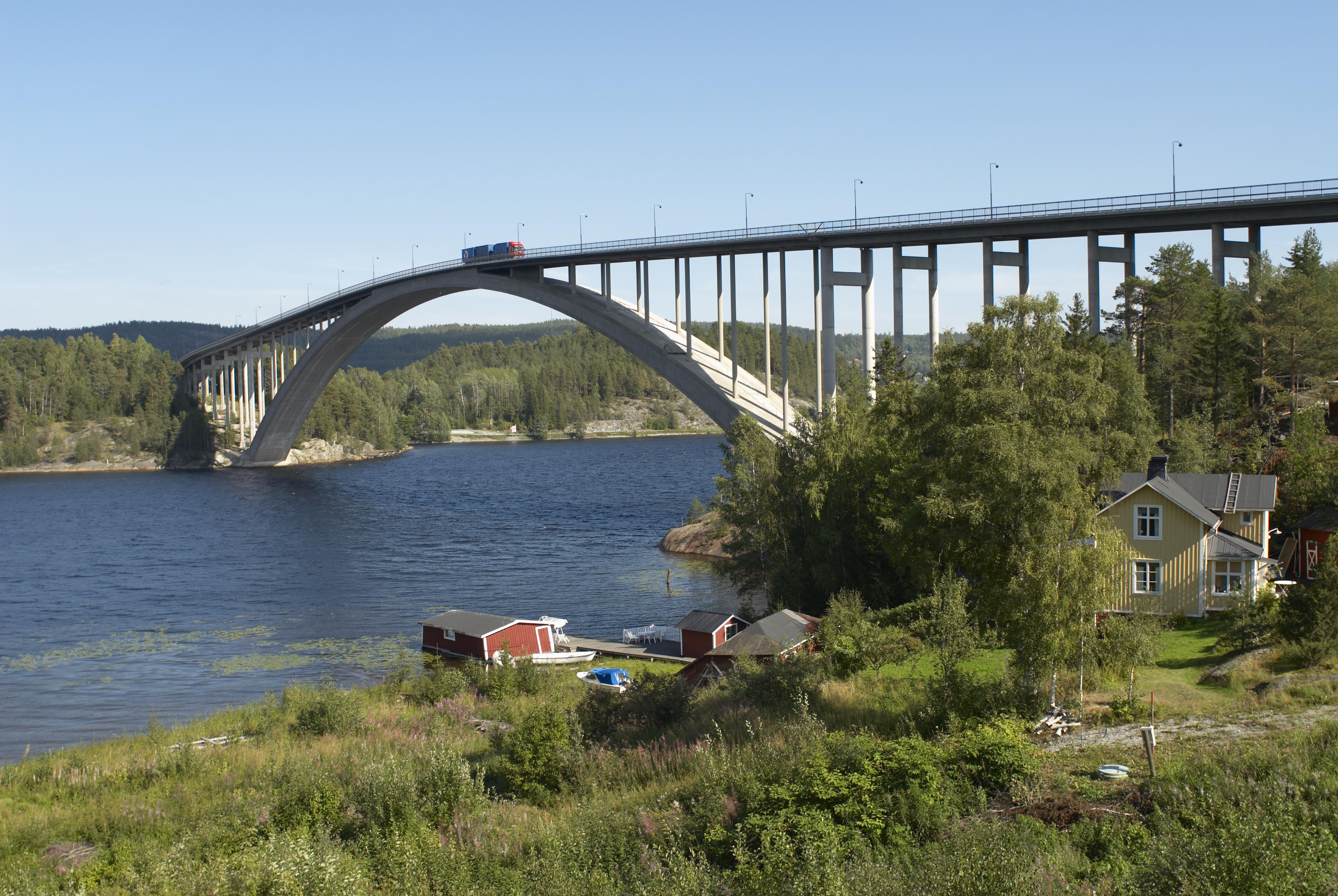 Bengt A Lundberg, Sandöbron