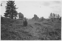 Hjortsberga, stensättningar