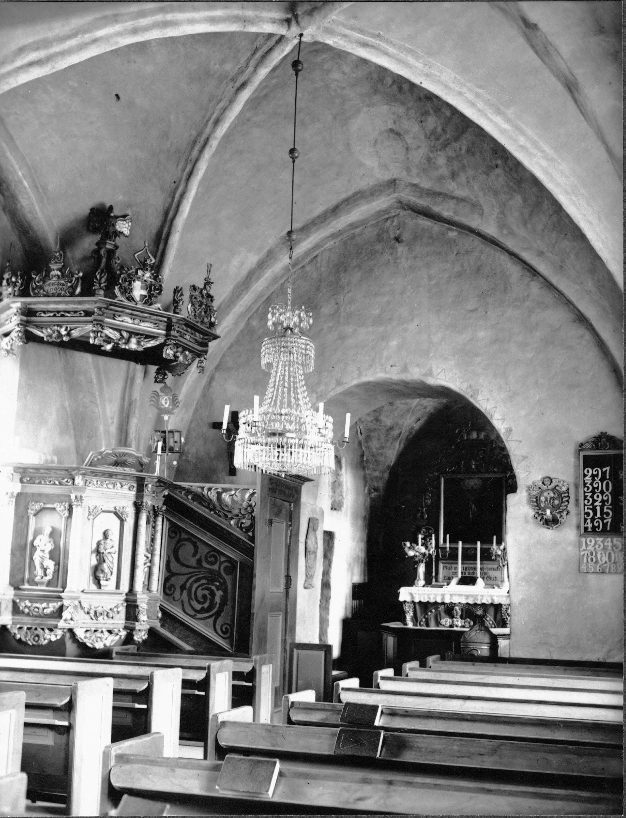 Adolf Niklasson, Lindärva kyrka