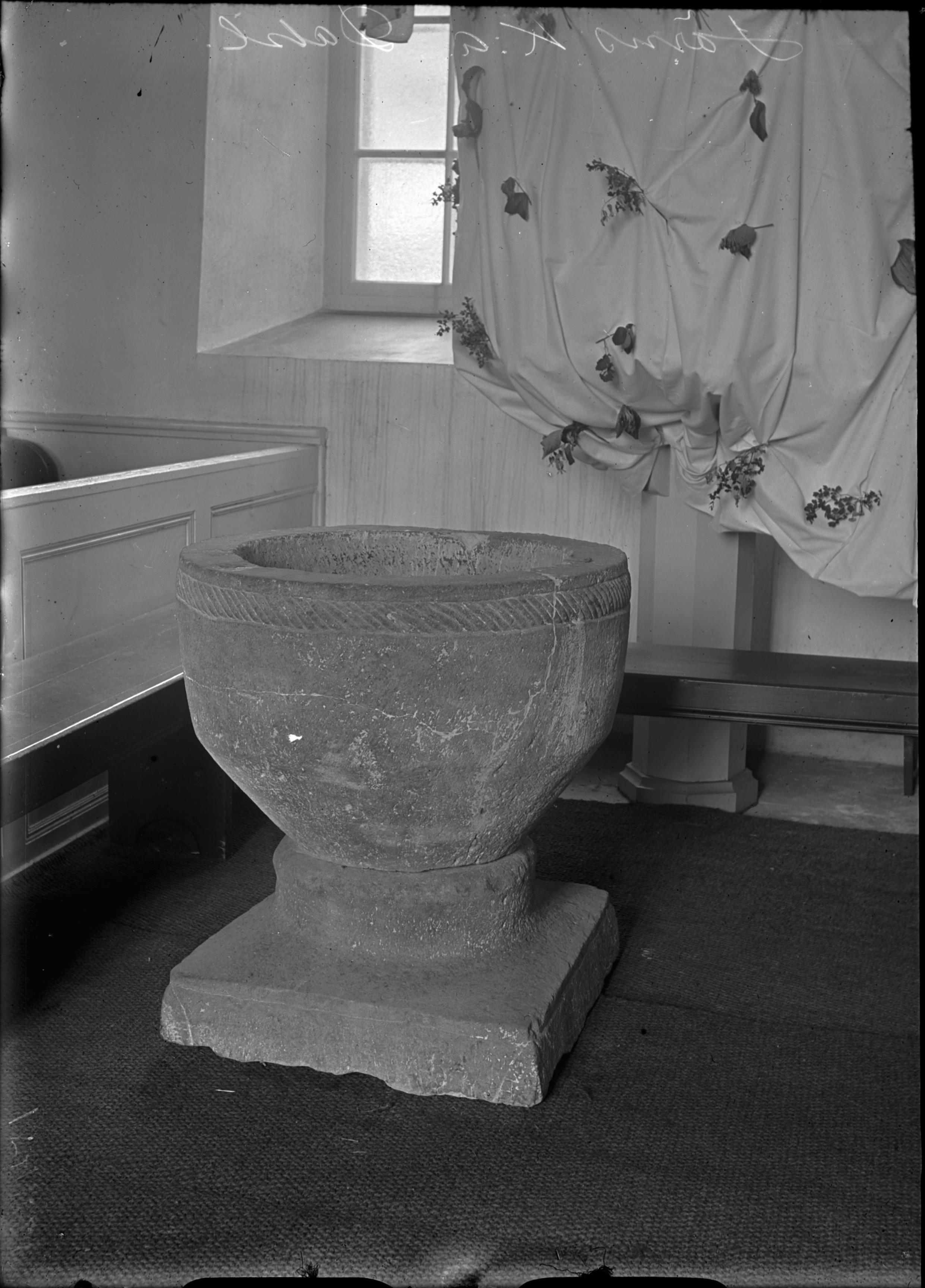 Bertil Waldén, Järns kyrka