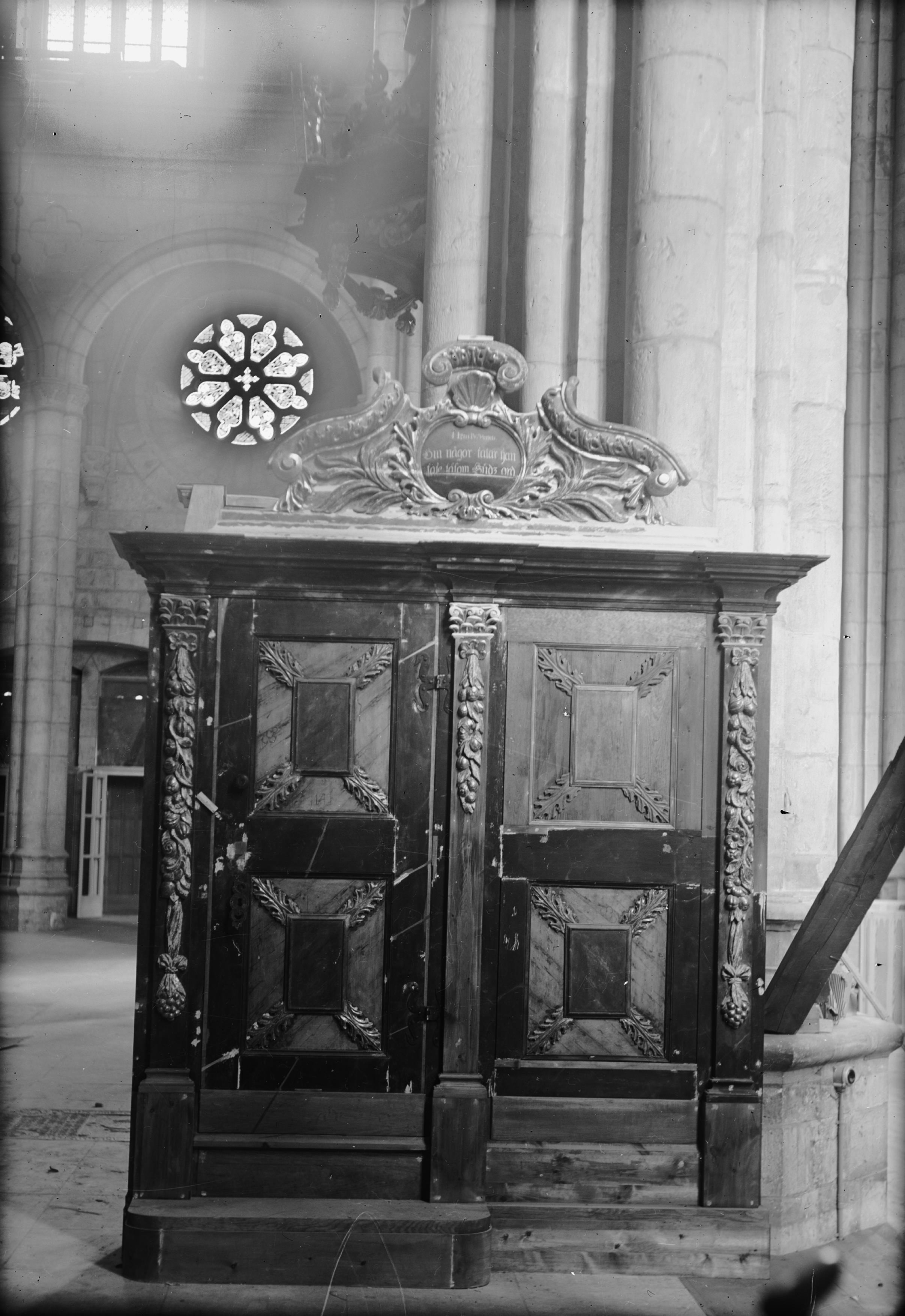 Olle Hellström, Skara domkyrka (Sankta Maria kyrka)