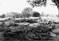 Vänersnäs, Hallby kyrkoruin