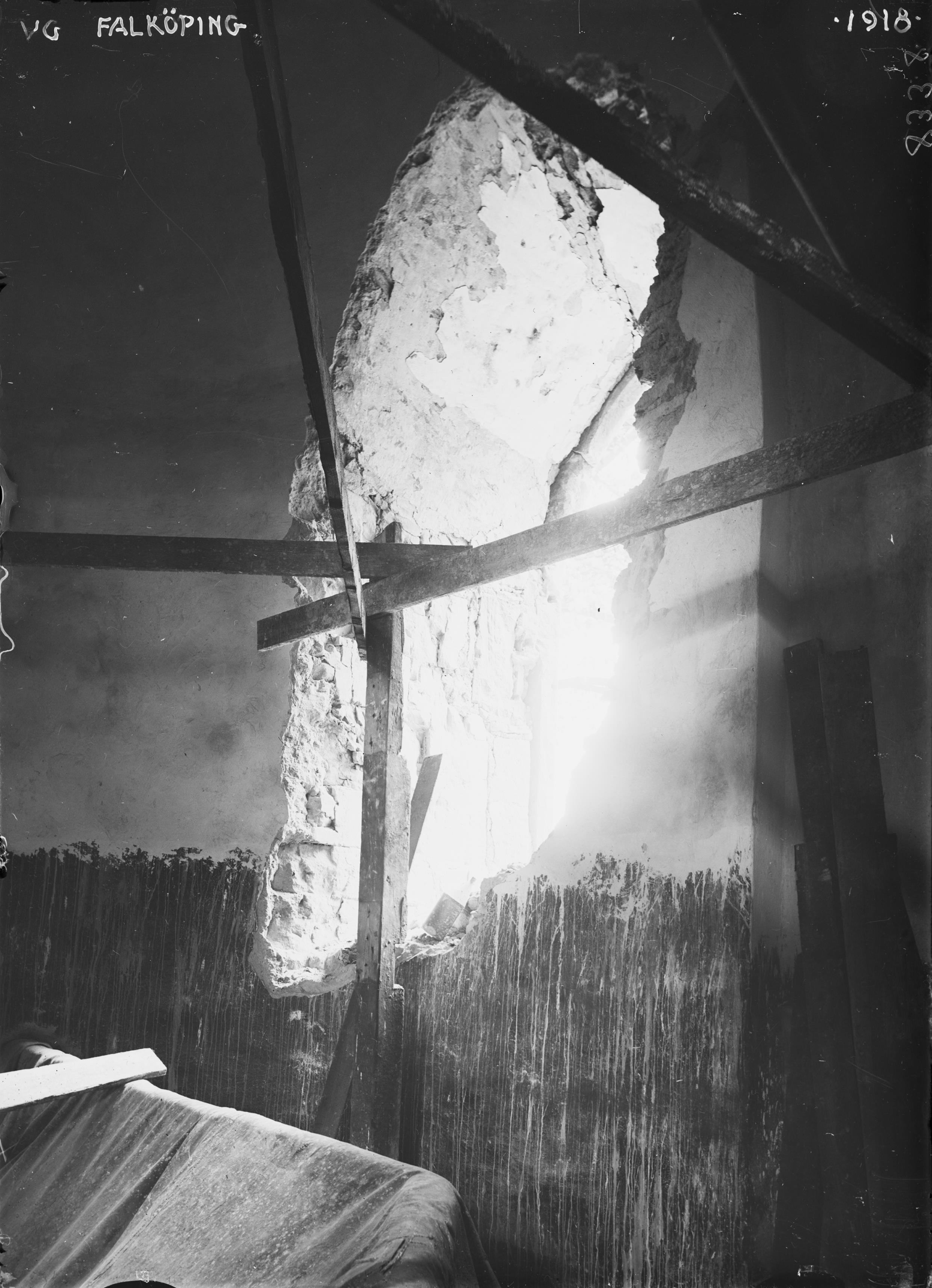 Anders Roland, Falköping, Sankt Olofs kyrka