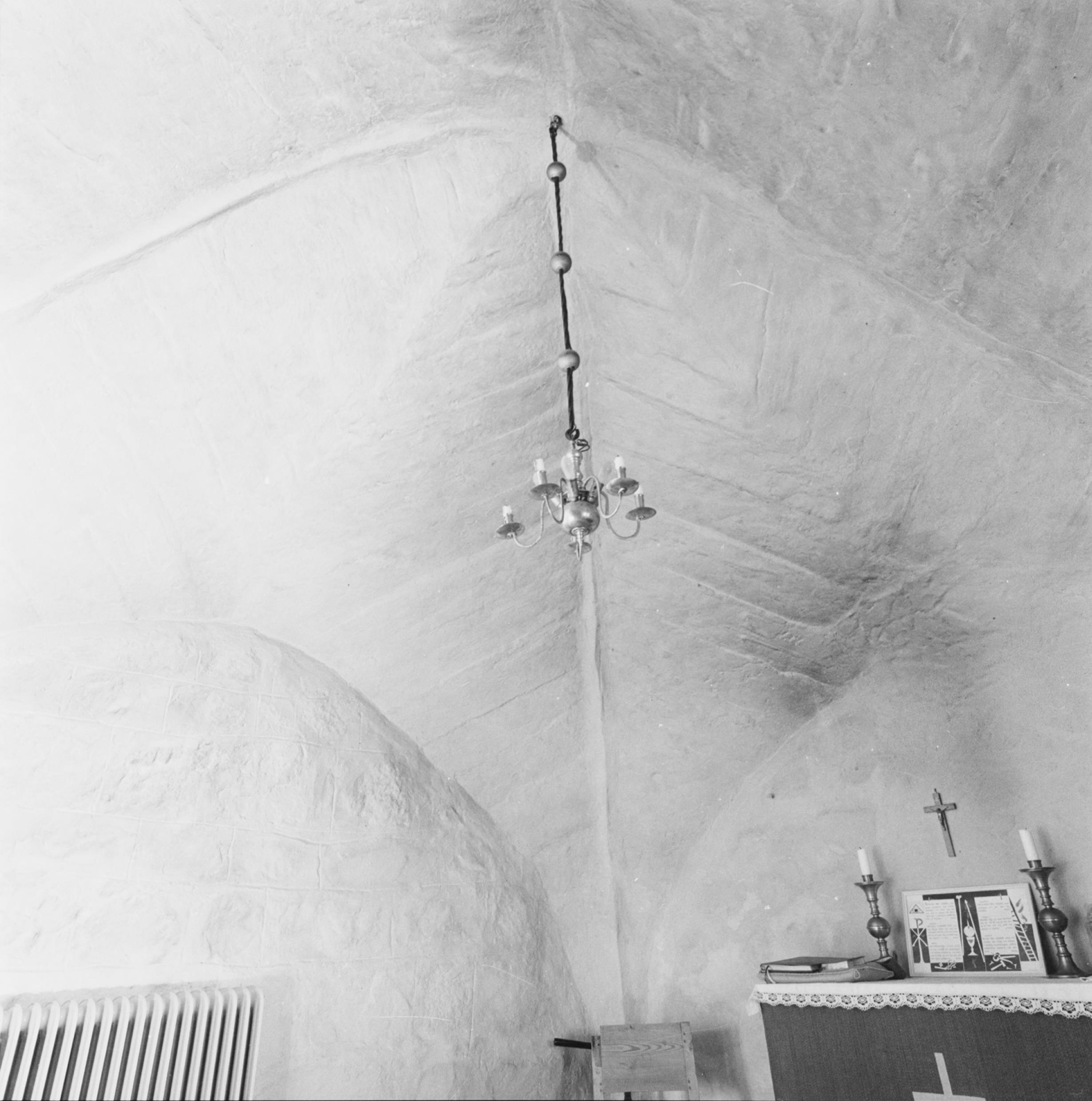 Nils Lagergren, Husby-Sjuhundra kyrka