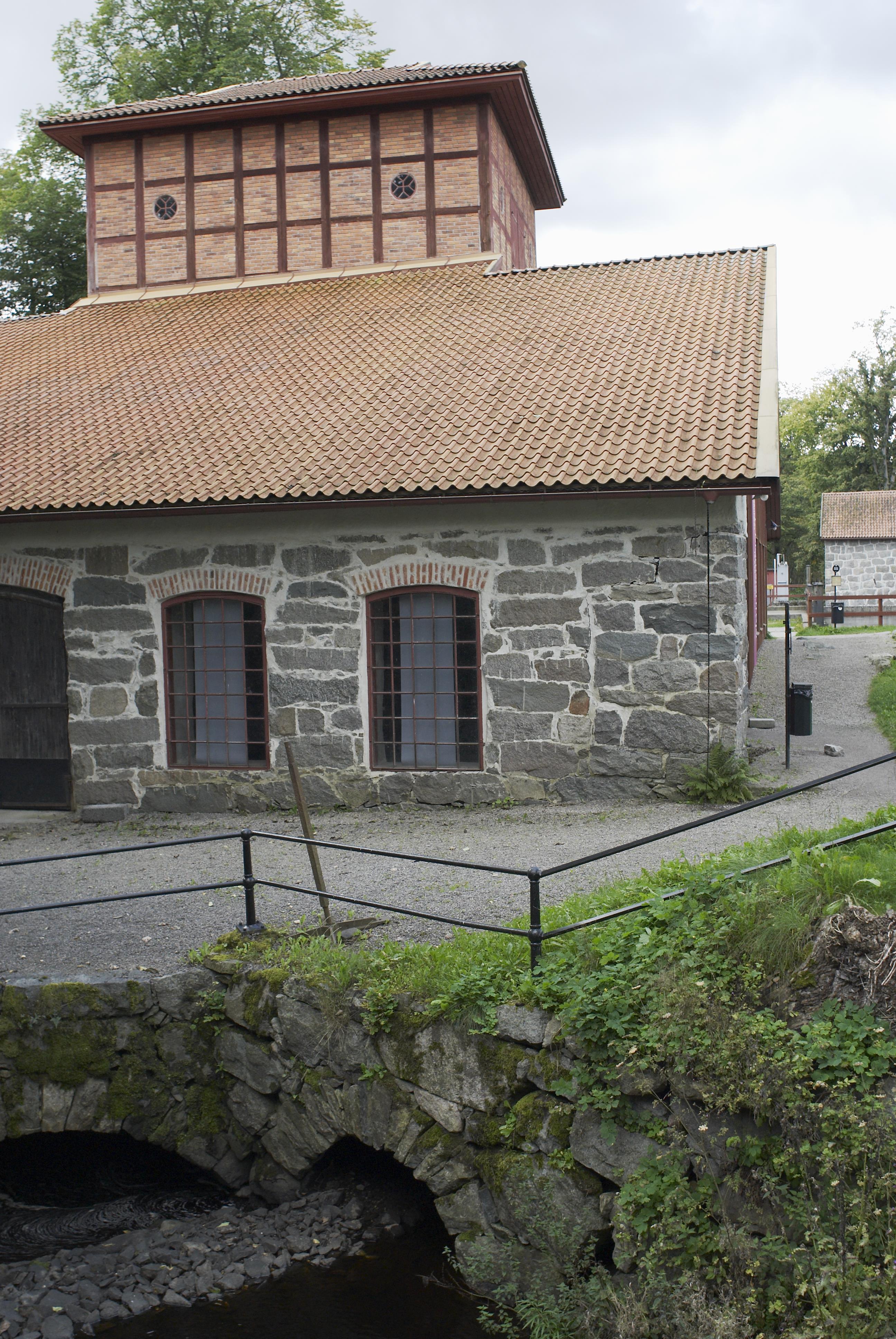 Bengt A Lundberg, Huseby bruk