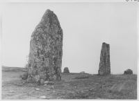 Klinta, järnåldersgravfält med stensättningar och resta stenar