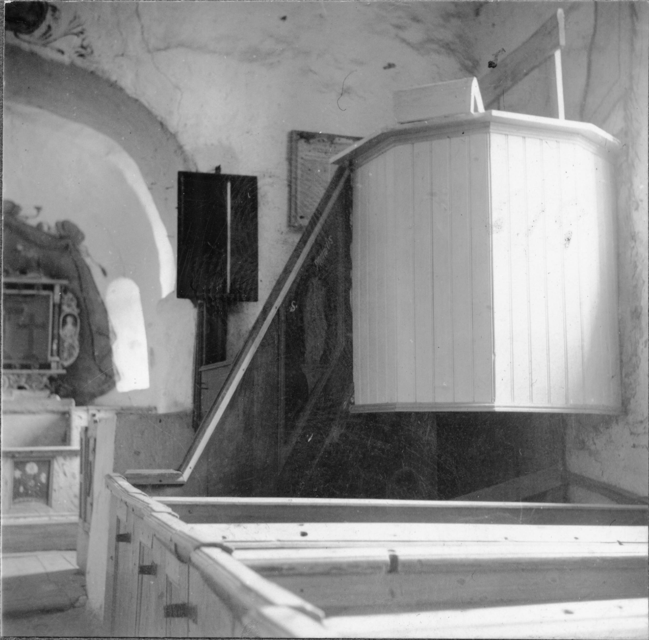 Olle Hellström, Suntaks gamla kyrka