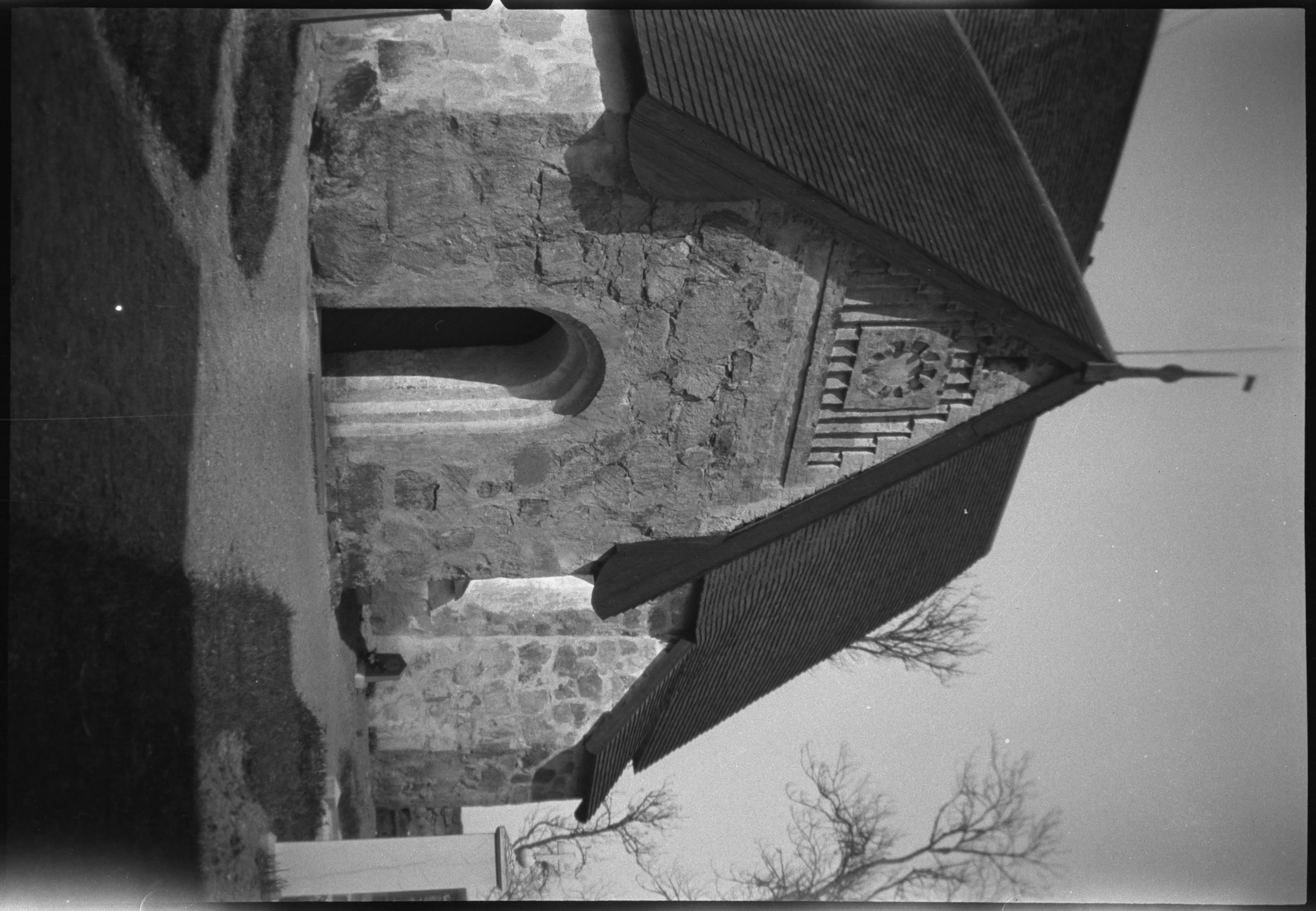 Berit Wallenberg, Rö kyrka