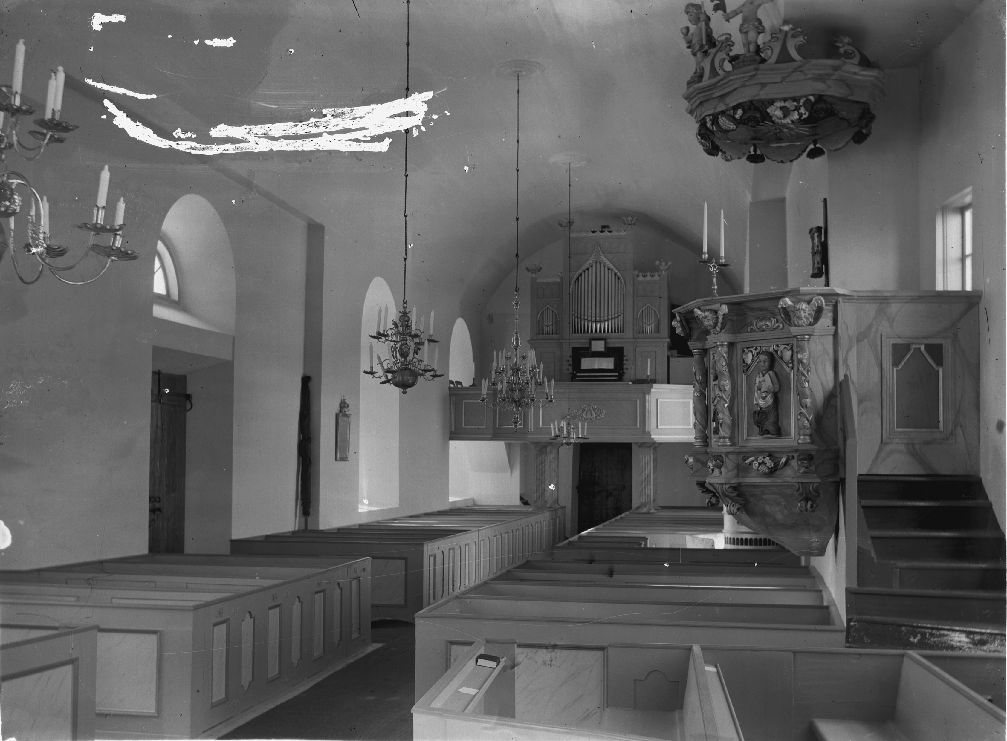 Oscar Svensson, Tveta kyrka