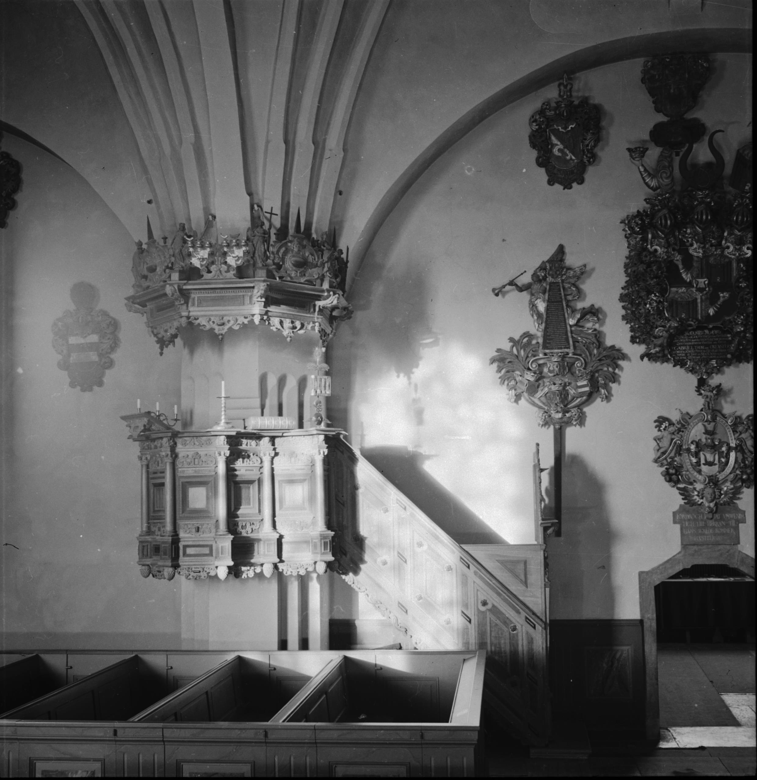 Ivar Schnell, Jäders kyrka