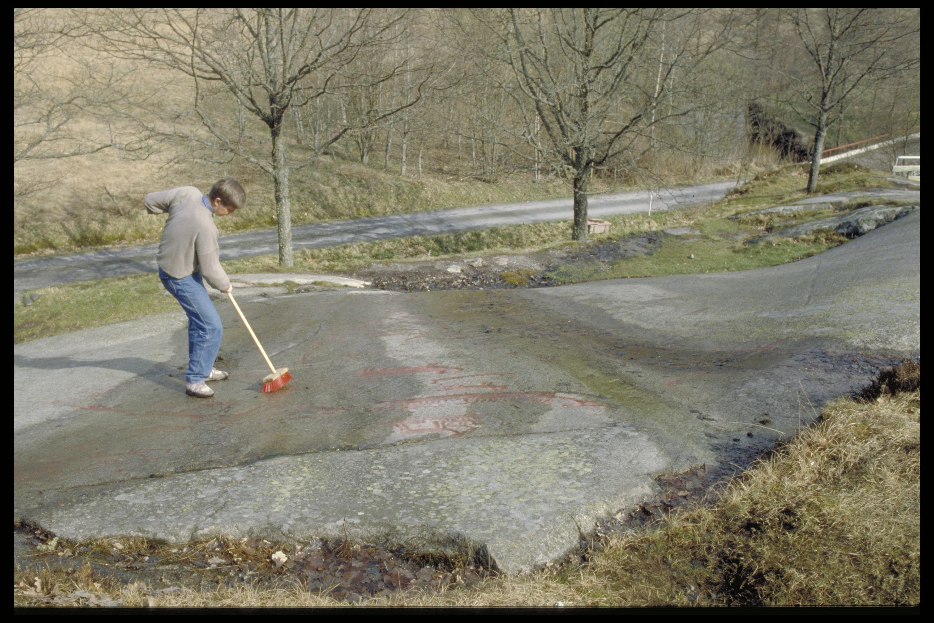 Bengt A Lundberg, Aspebergets hällristningsområde