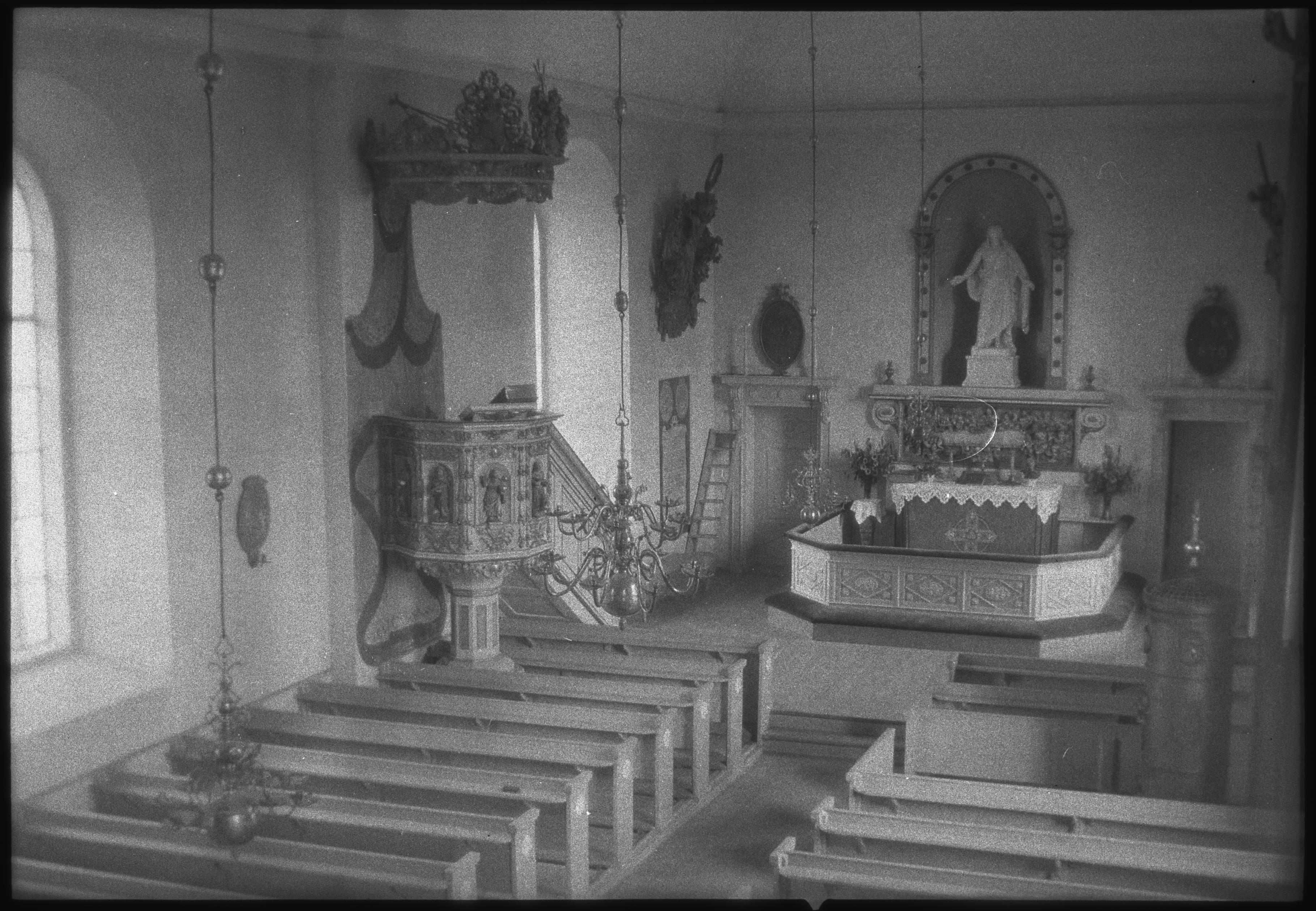 Berit Wallenberg, Svanhals kyrka