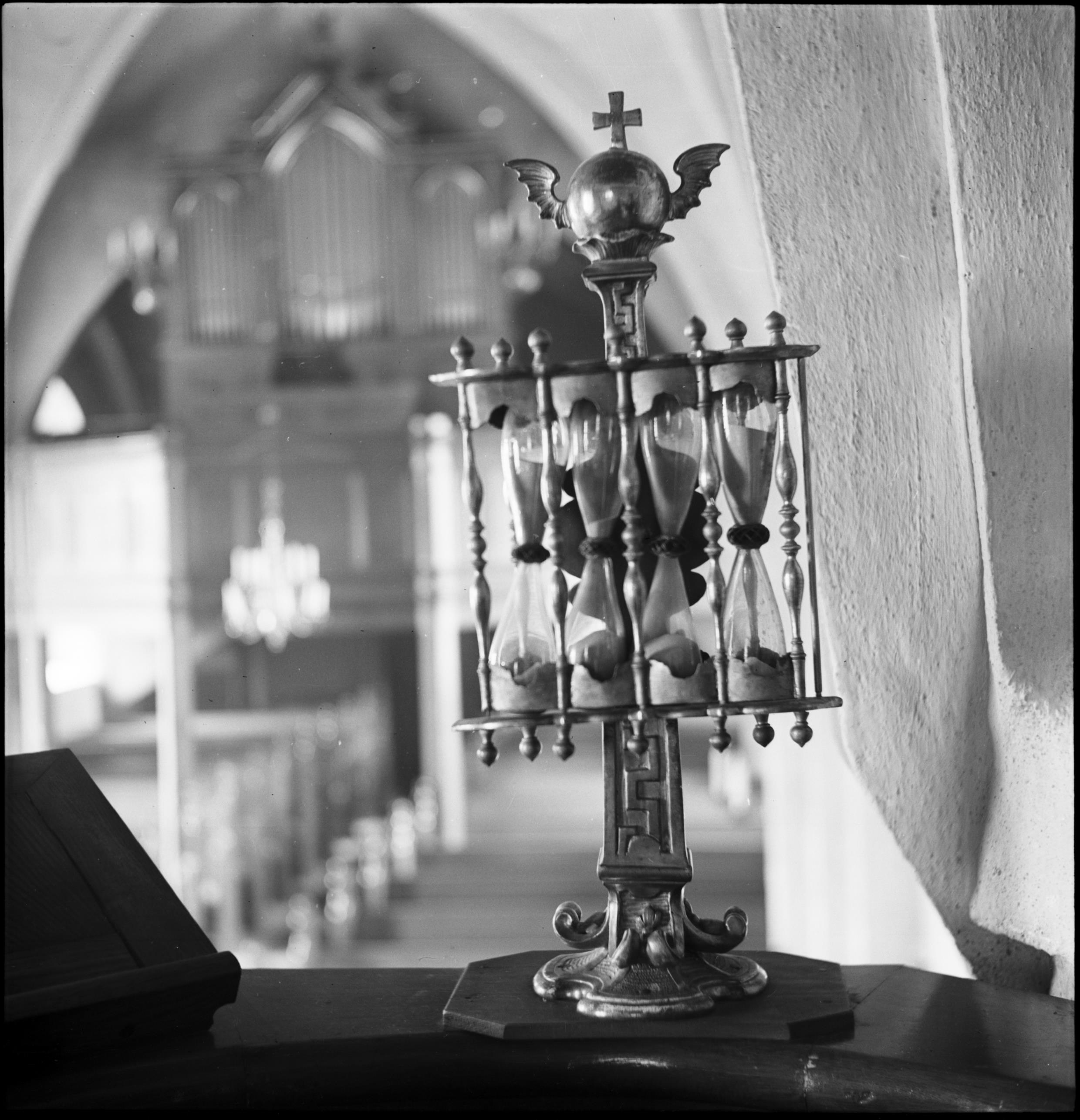 Ivar Schnell, Årdala kyrka
