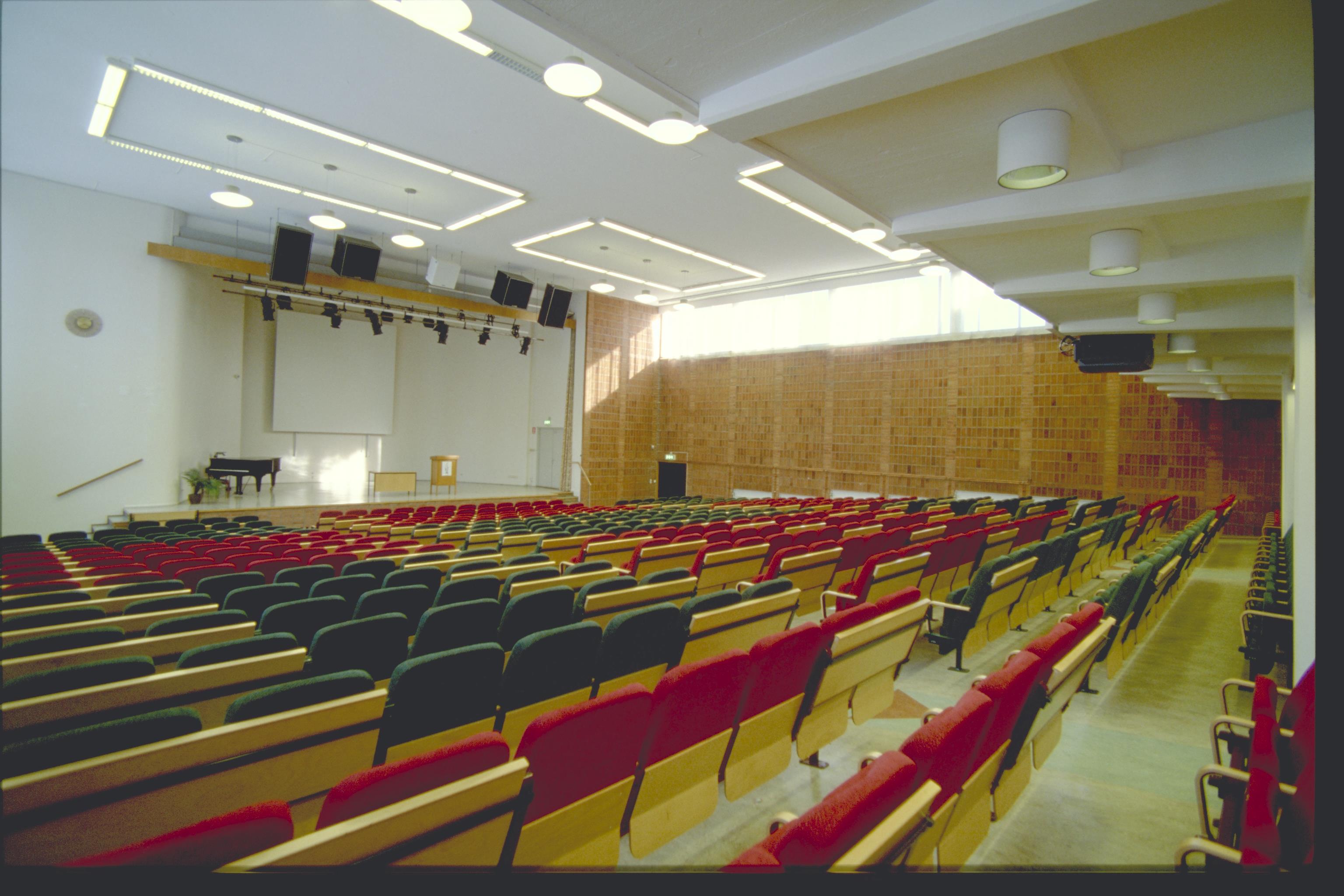 Bengt A Lundberg, Kärrtorps gymnasium