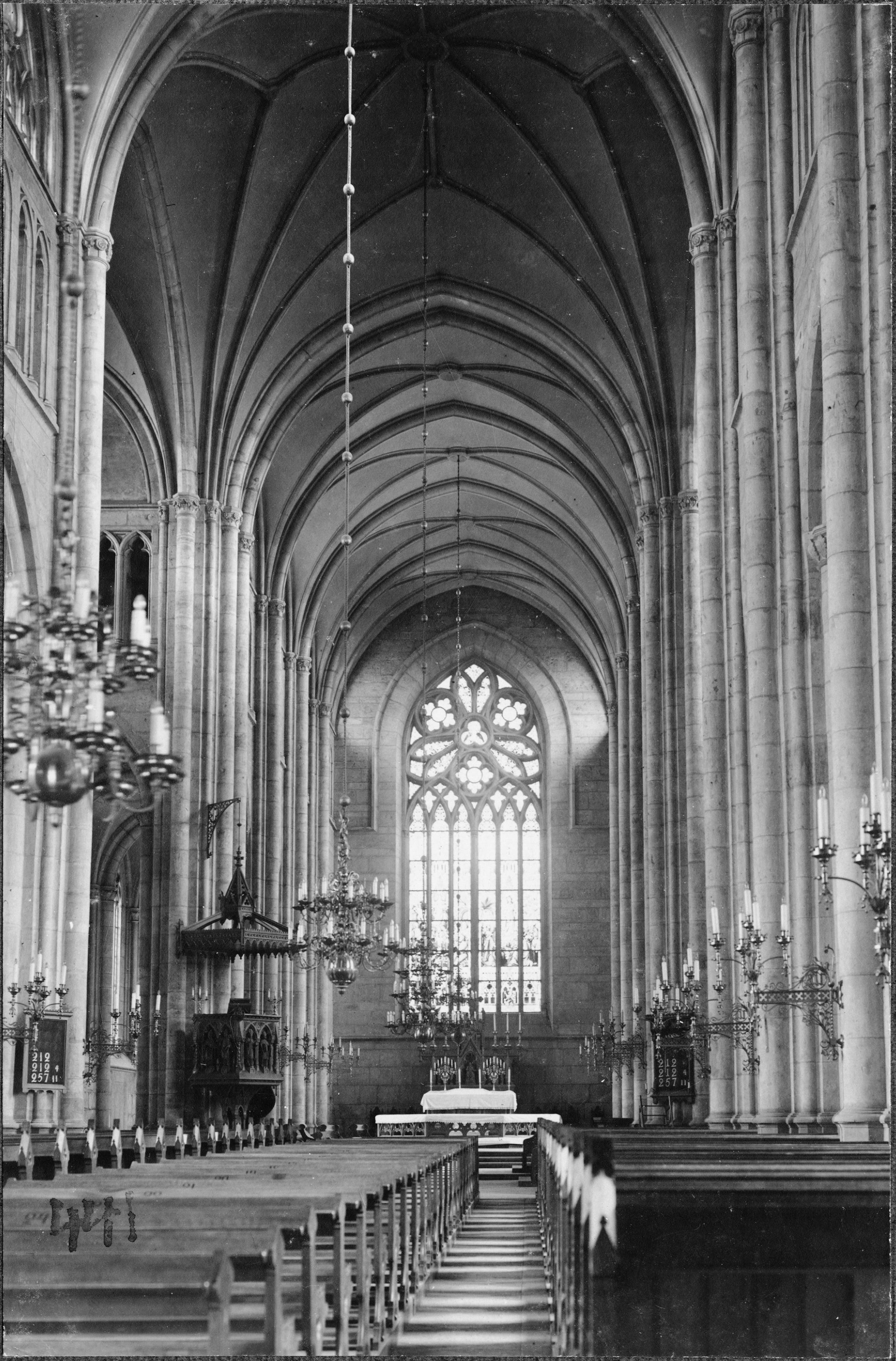 Gustaf Ewald, Skara domkyrka (Sankta Maria kyrka)