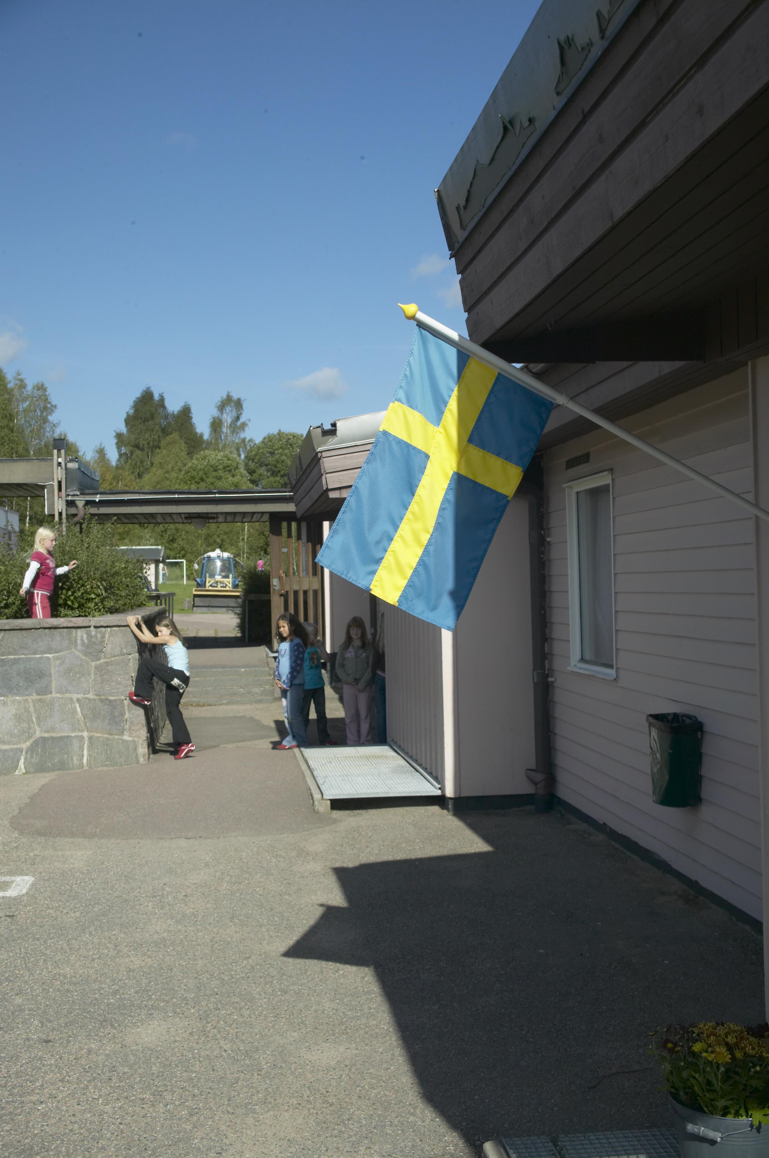 Bengt A Lundberg, Vallargärdets skola