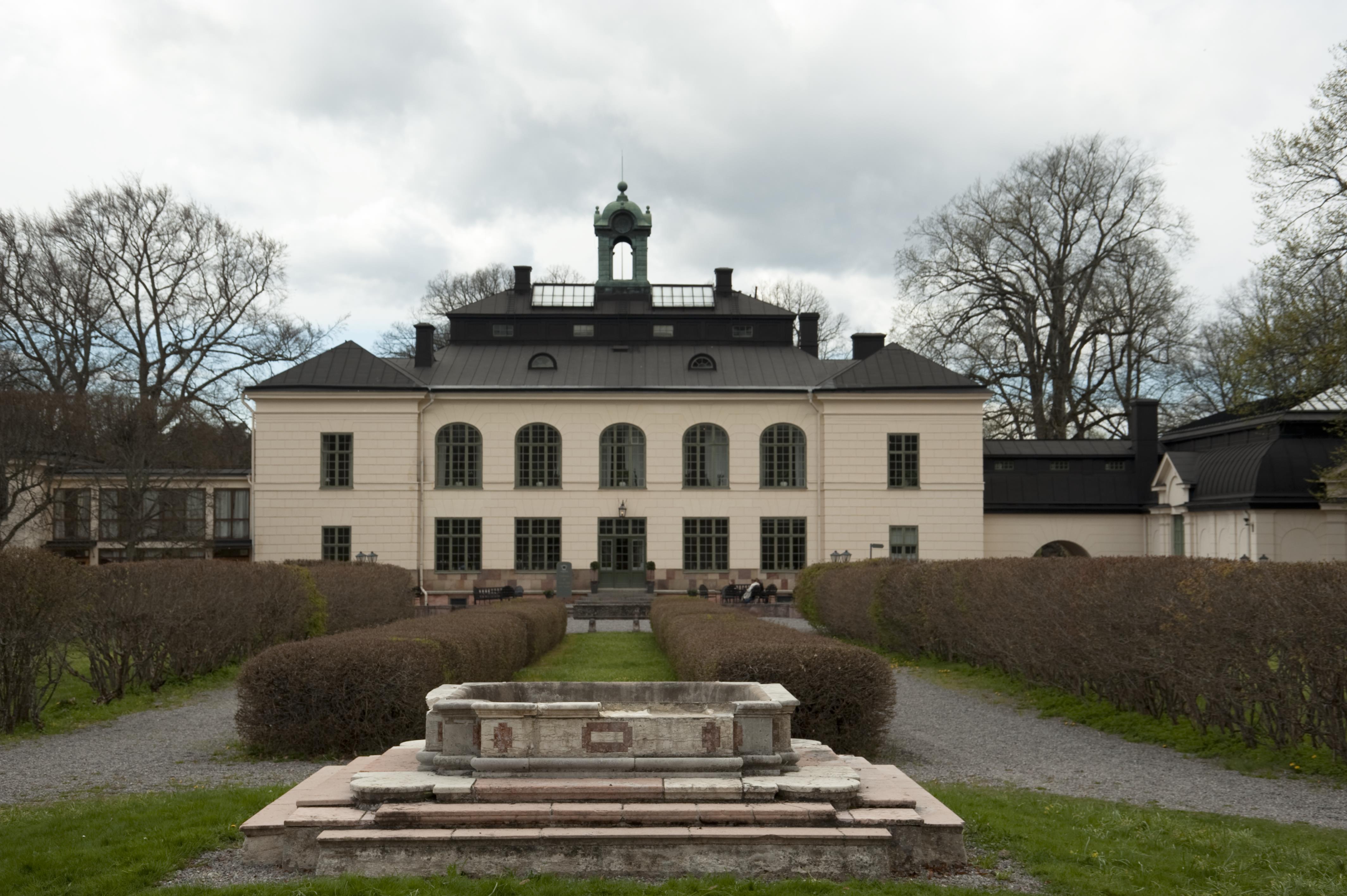 Bengt A Lundberg, Näsby slott