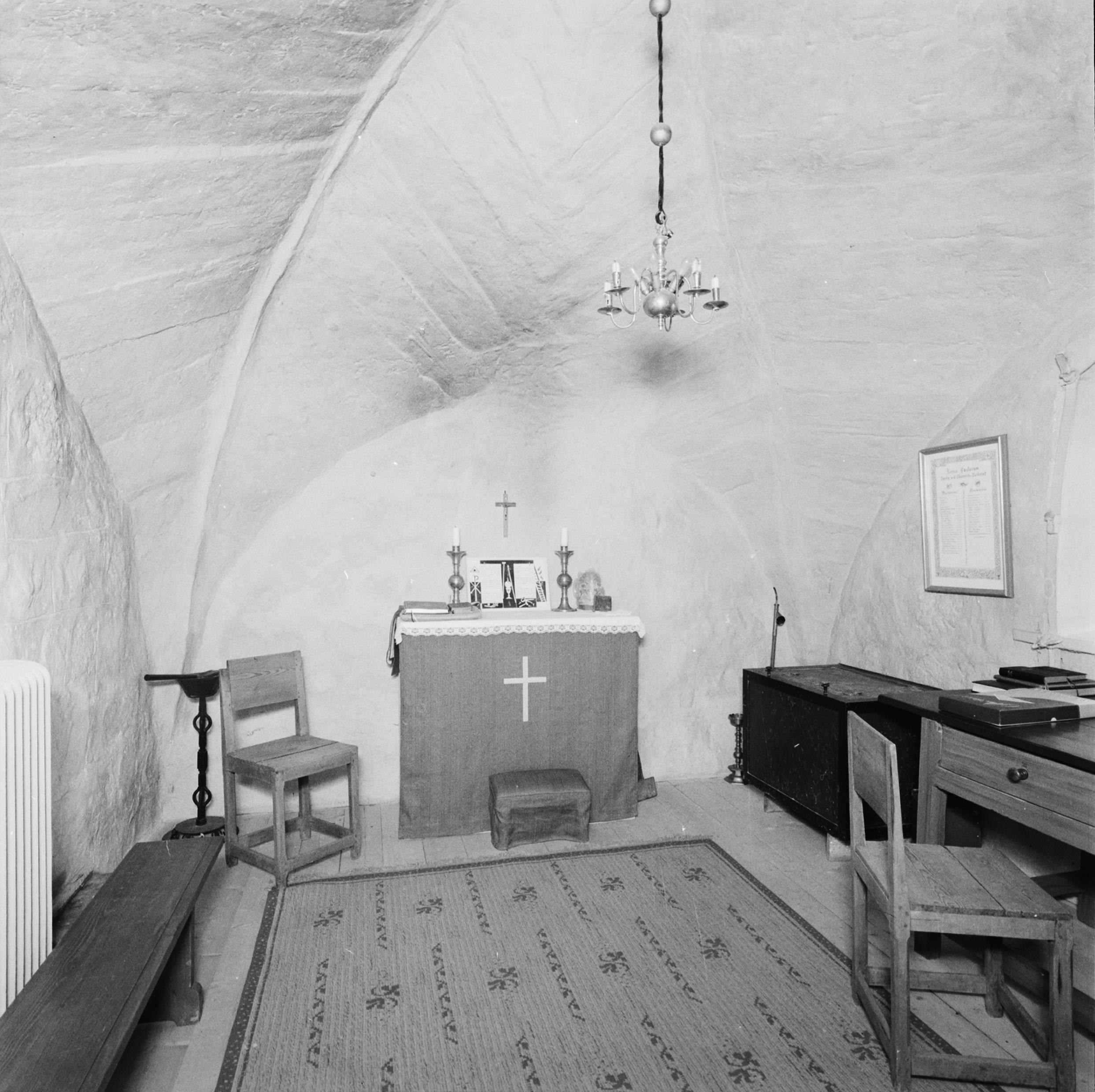 Nils Lagergren, Husby-Sjuhundra kyrka