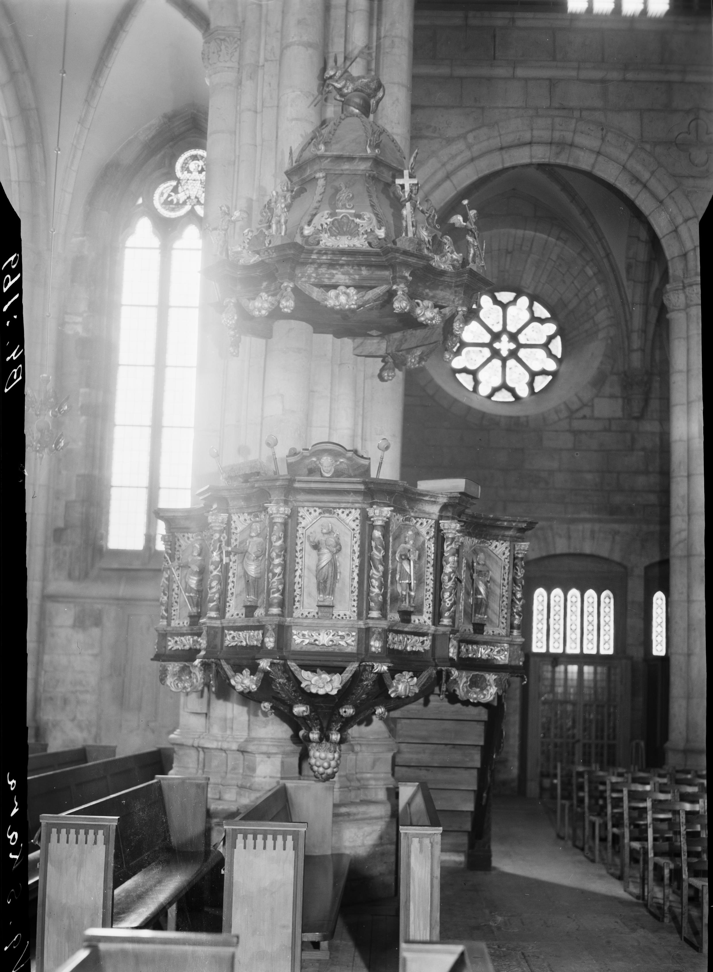 Olle Hellström, Skara domkyrka (Sankta Maria kyrka)