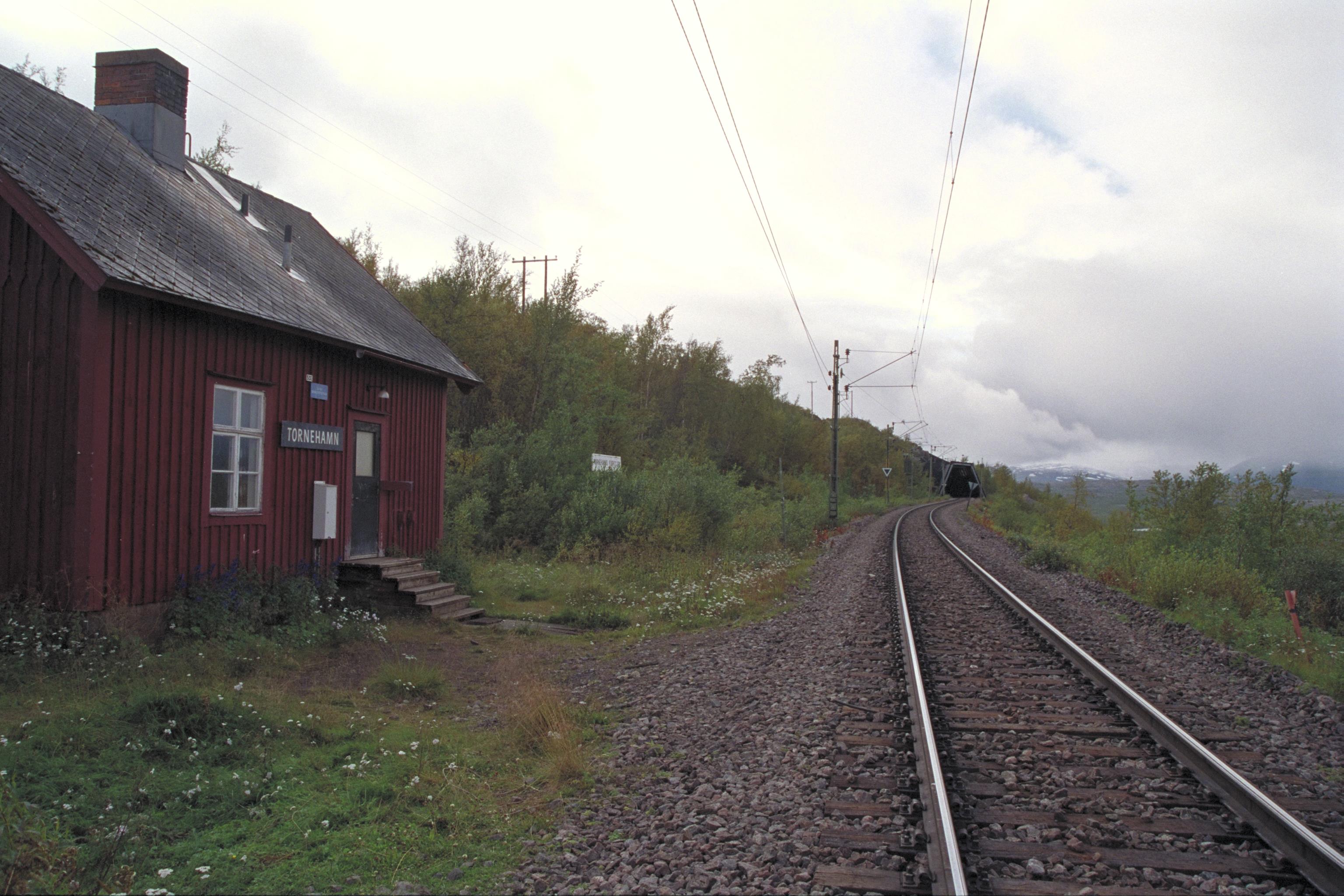 Bengt A Lundberg, Tornehamns station