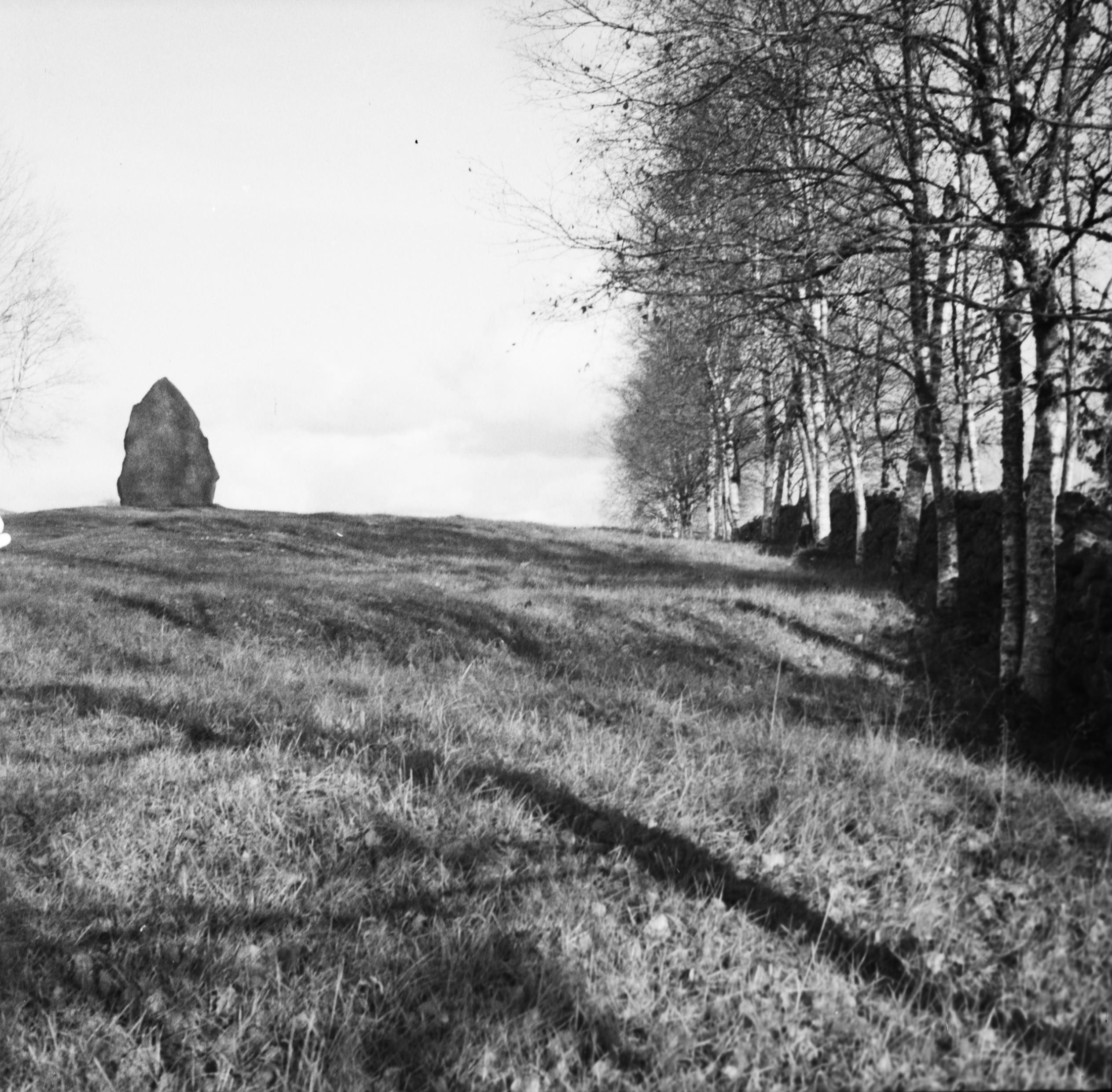 E. Lundberg, Edsvära, Ballstorps kyrkoruin