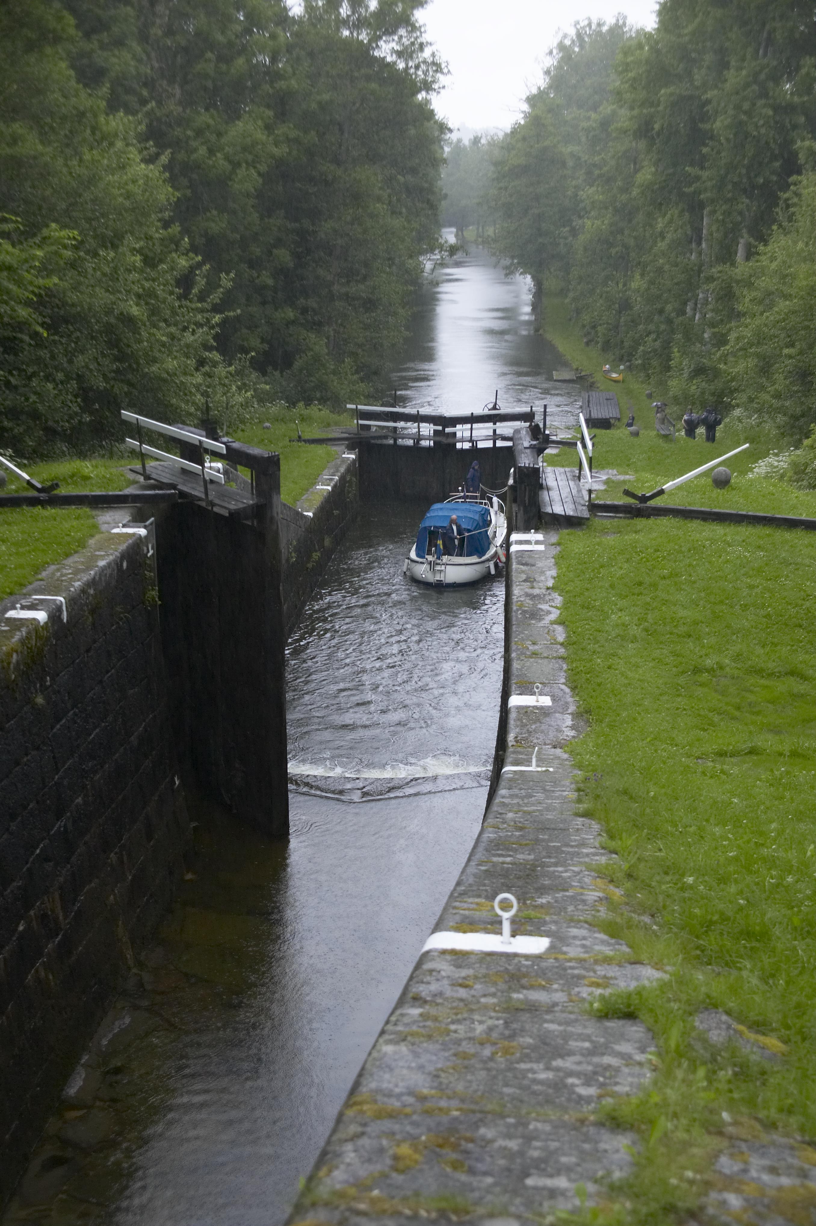 Bengt A Lundberg, Kinda kanal
