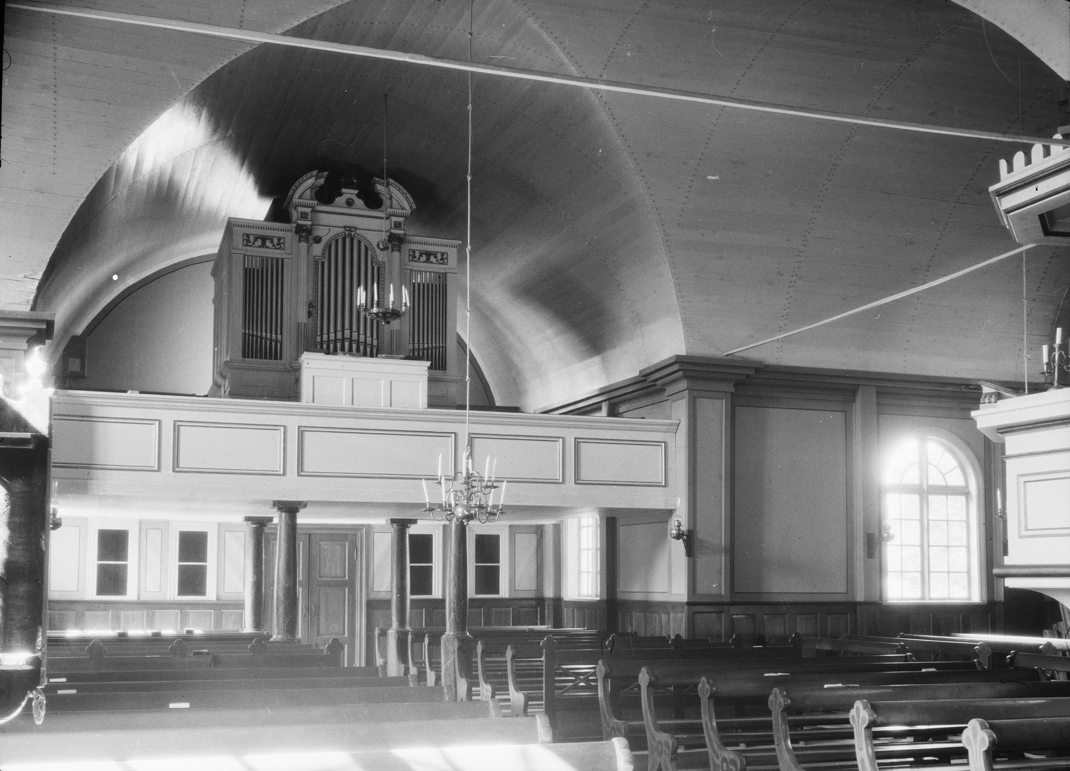 Bertil Berthelson, Hammarö kyrka