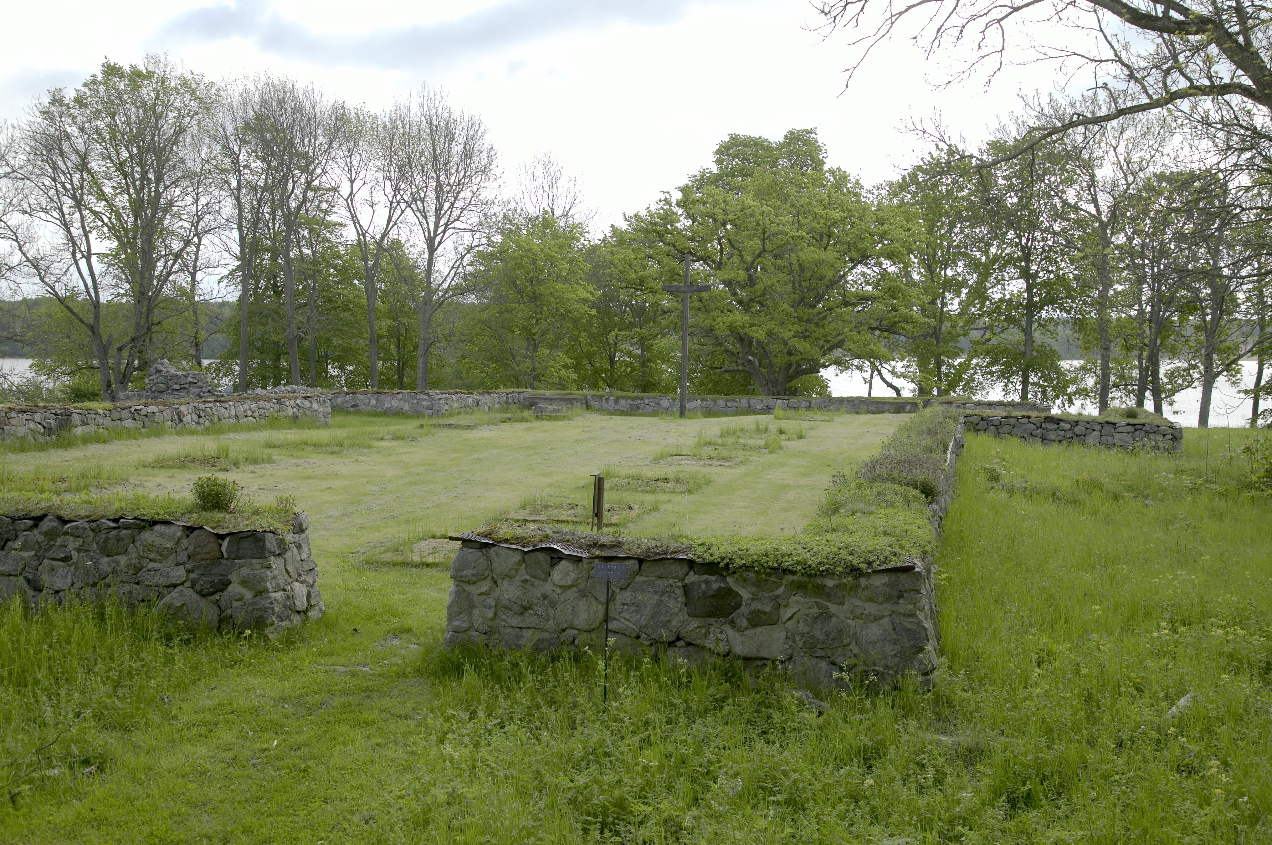 Bengt A Lundberg, Vårfruberga klosterruin