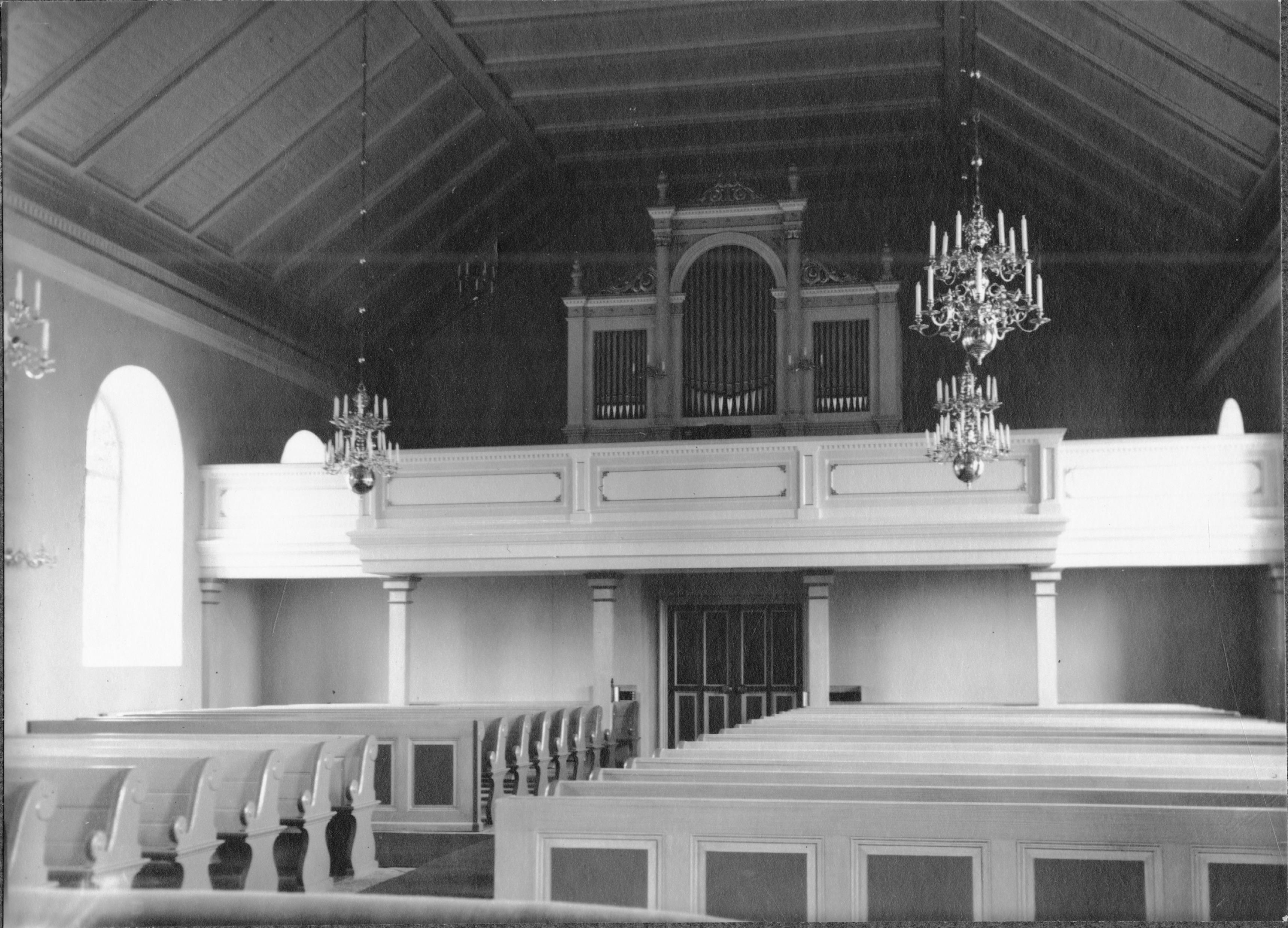 Adolf Niklasson, Hangelösa kyrka